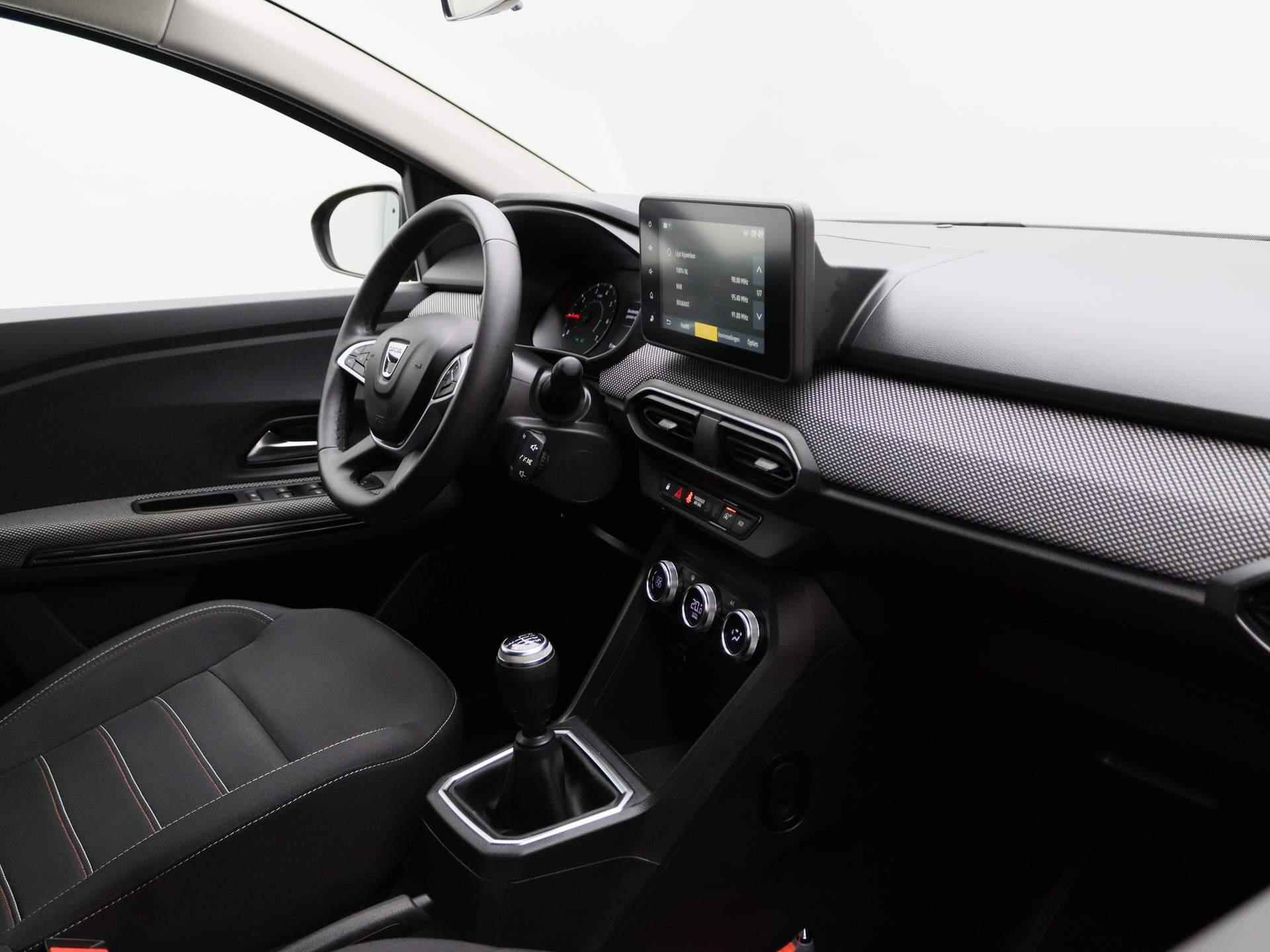 Dacia Jogger 1.0 TCe 100Pk Bi-Fuel Extreme 5p. | Trekhaak | Navigatie | Draadloze Apple & Android Carplay | Climate Control | Parkeersensoren & Camera | Keyless Entry | Privacy Glass | - 34/39