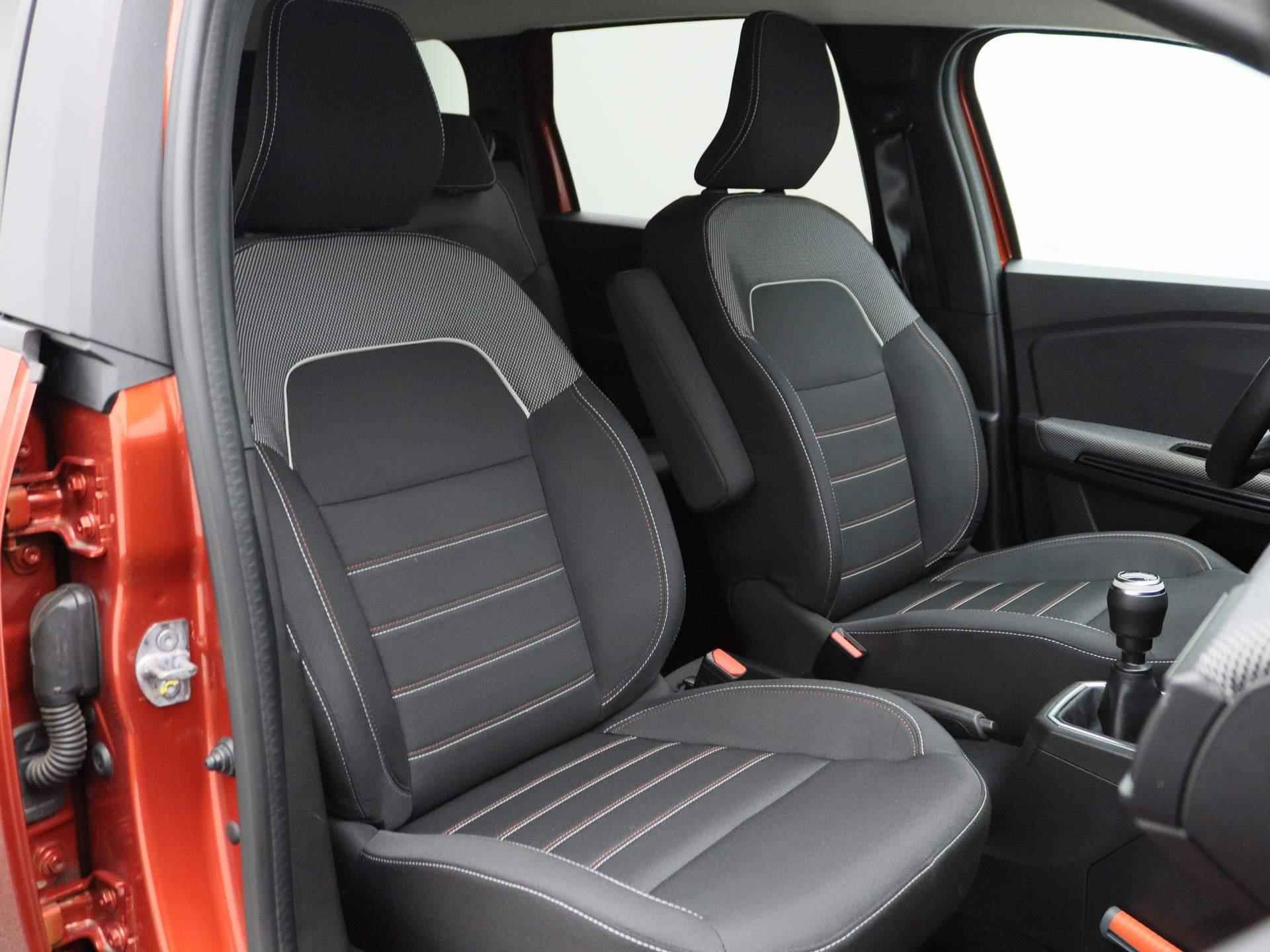 Dacia Jogger 1.0 TCe 100Pk Bi-Fuel Extreme 5p. | Trekhaak | Navigatie | Draadloze Apple & Android Carplay | Climate Control | Parkeersensoren & Camera | Keyless Entry | Privacy Glass | - 35/39