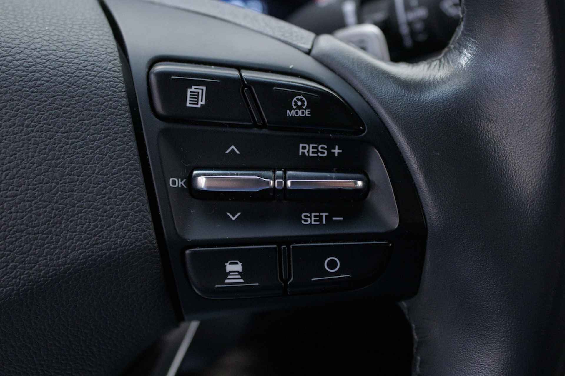 Hyundai IONIQ Comfort EV | Navigatie | All-seasons - 27/52