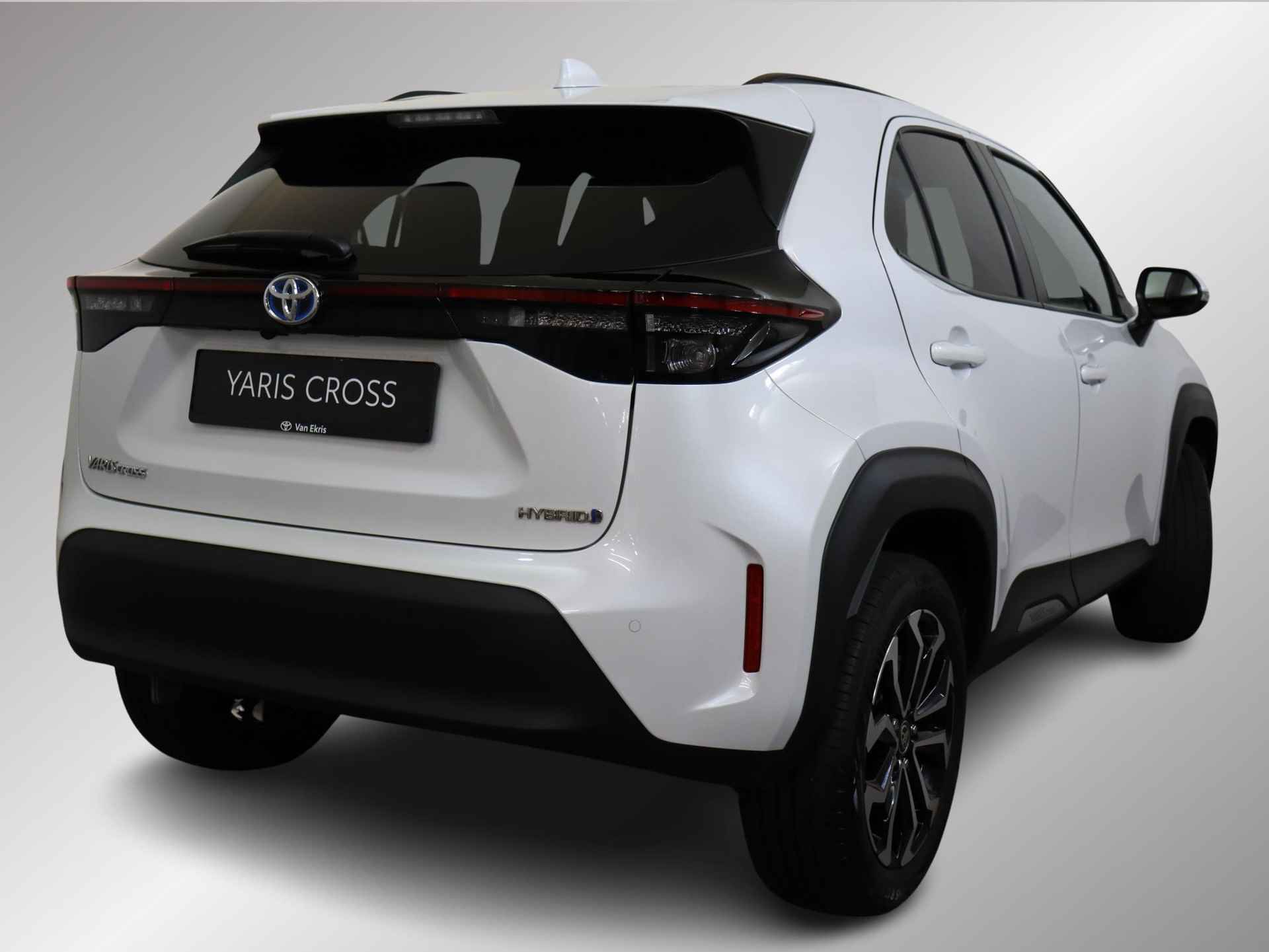Toyota Yaris Cross 1.5 Hybrid Dynamic Limited | Stoelverwaming | Parkeersensoren voor en achter NAVI| Apple carplay | Android auto | Thuiskomer | - 2/36