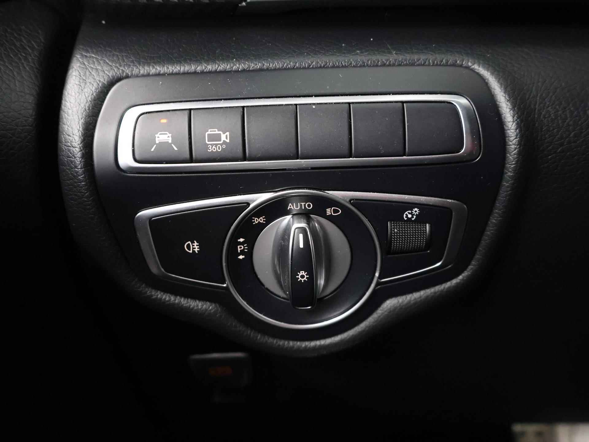 Mercedes-Benz V-klasse 250d Avantgarde Edition L2 | Dubbele Cabine | AMG | 360° Camera | Distronic | Stoelverwarming | Navigatie | 2500 KG Trekhaak | Dodehoekdetectie | - 32/44