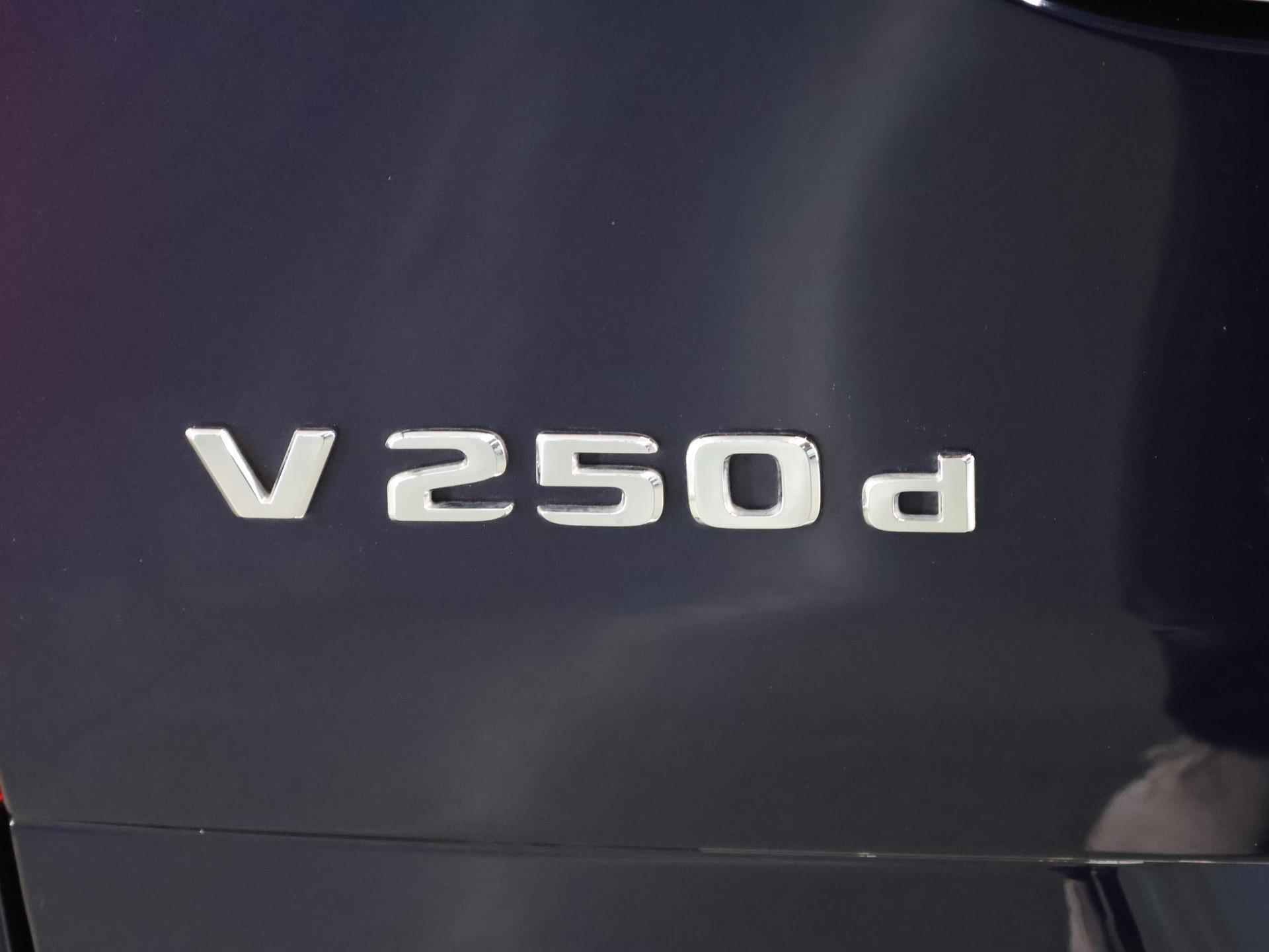Mercedes-Benz V-klasse 250d Avantgarde Edition L2 | Dubbele Cabine | AMG | 360° Camera | Distronic | Stoelverwarming | Navigatie | 2500 KG Trekhaak | Dodehoekdetectie | - 39/44