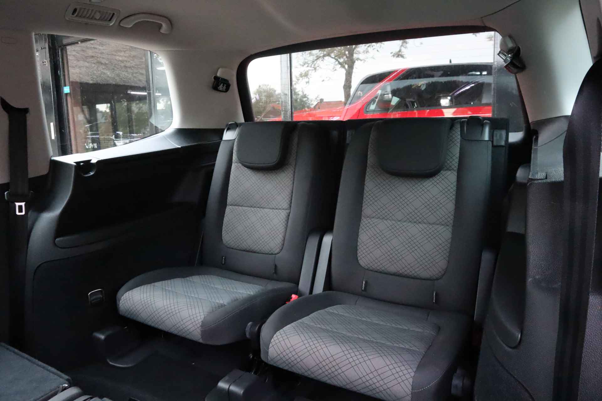 Volkswagen Sharan 1.4 TSI Comfortline | 7 Persoons | Applecarplay | Camera | Navigatie - 9/33