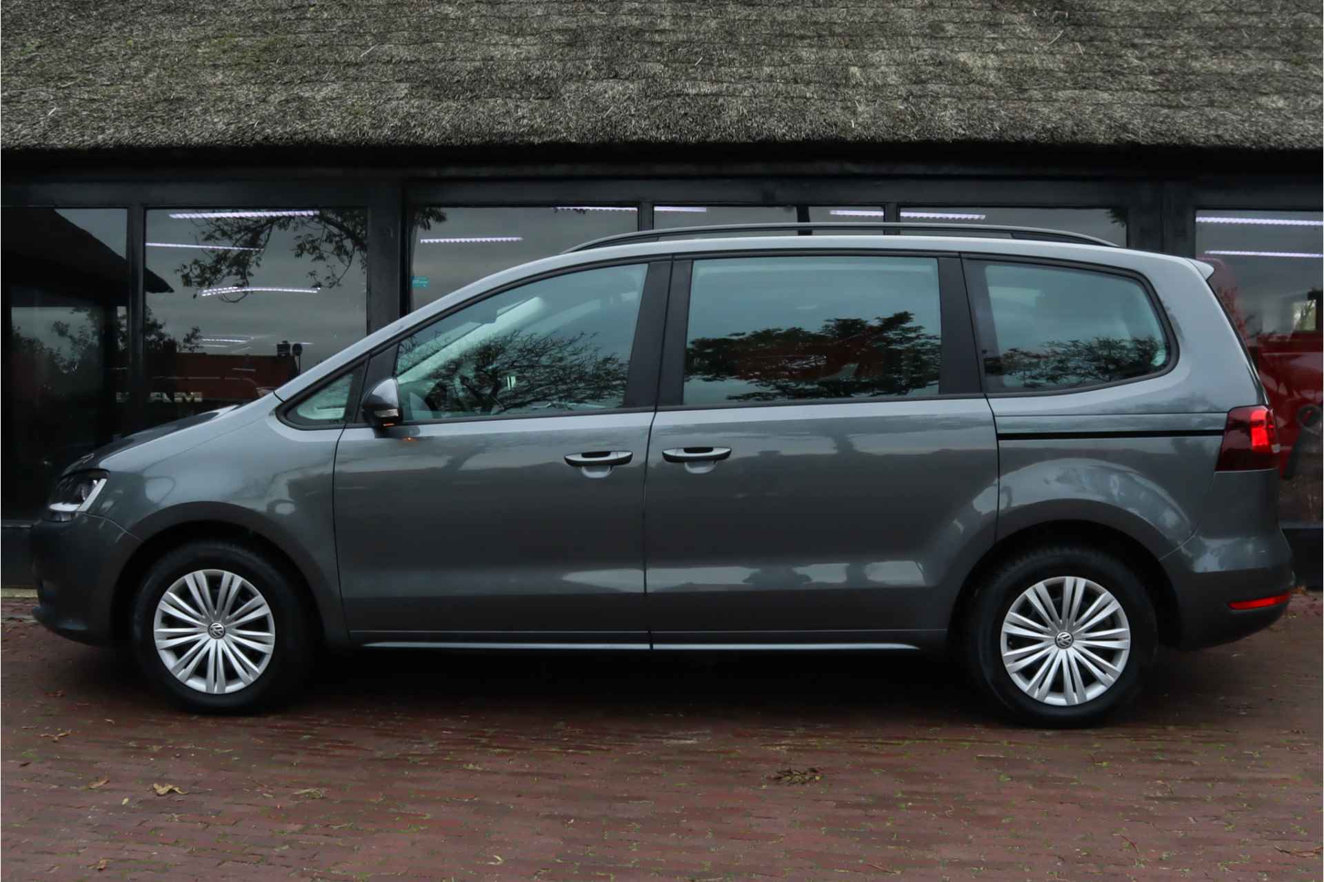 Volkswagen Sharan 1.4 TSI Comfortline | 7 Persoons | Applecarplay | Camera | Navigatie - 10/33