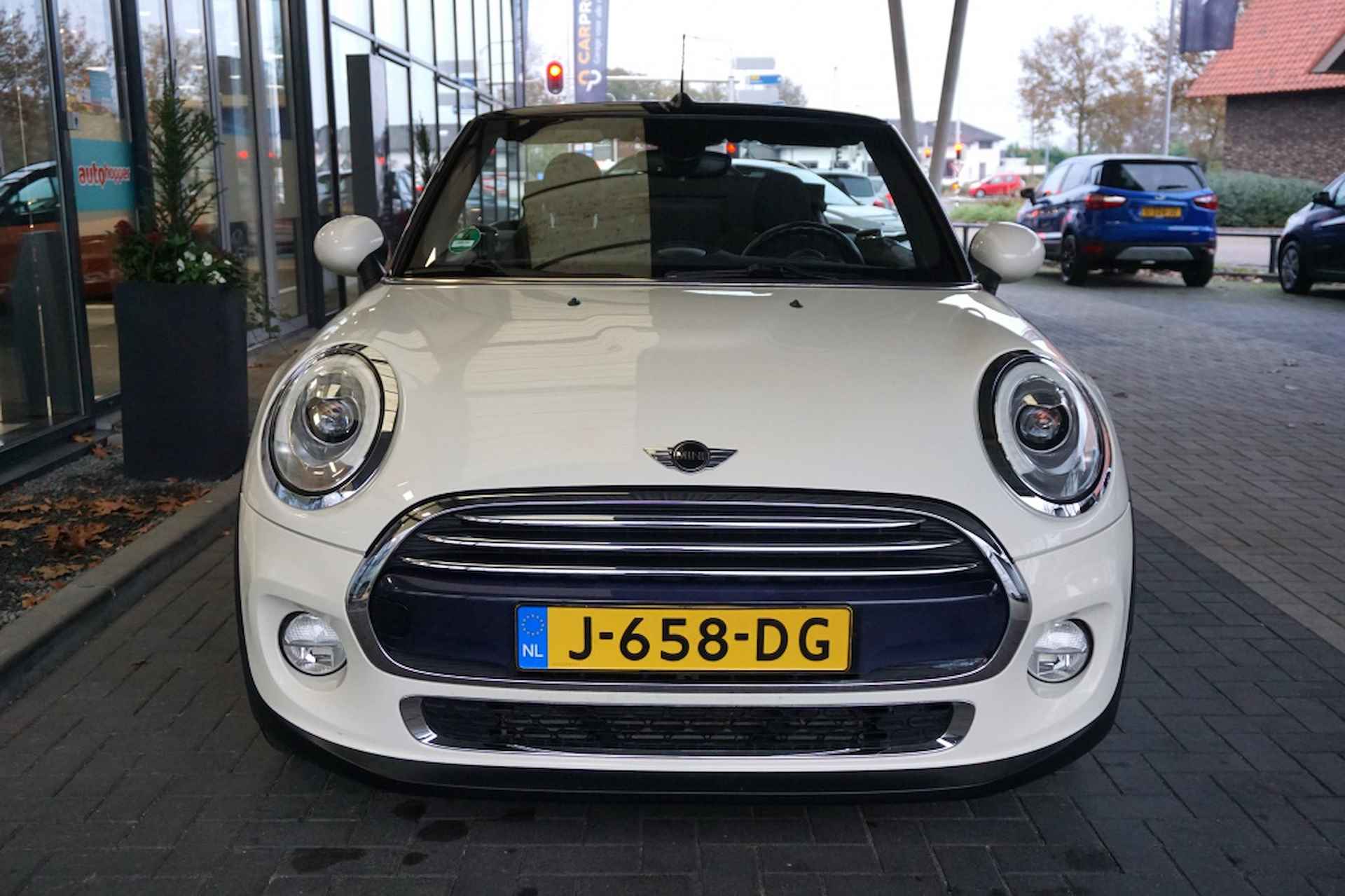 Mini Mini Cabrio 1.5 Cooper Chili Serious Business Cabrio - 2/32