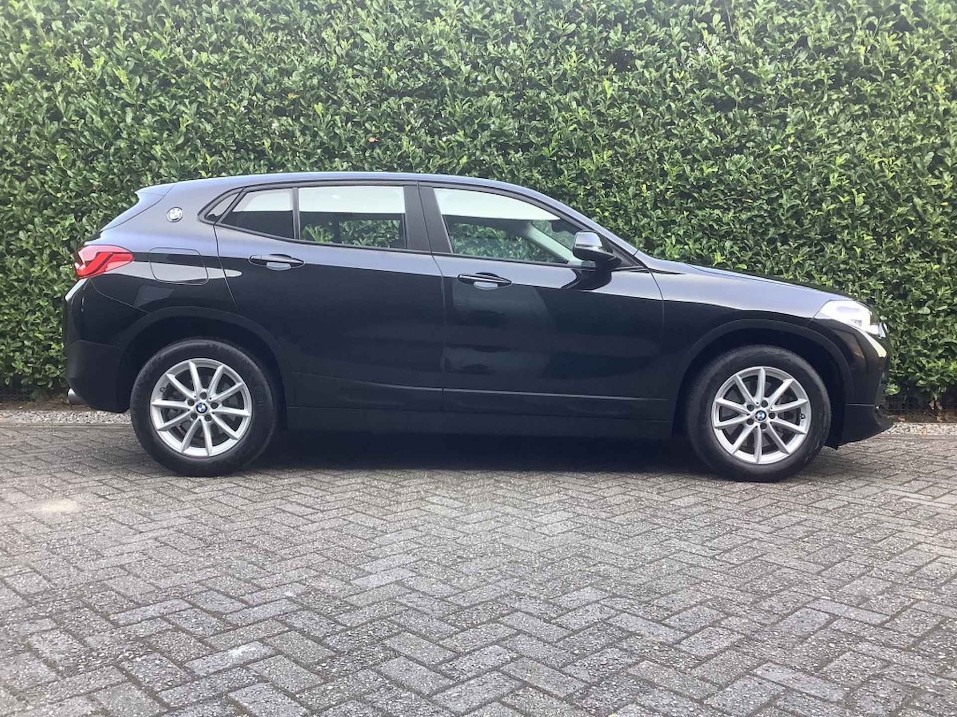 BMW X2 S-Drive 2.0i Aut. High Executive I panorama I leder I - 8/23