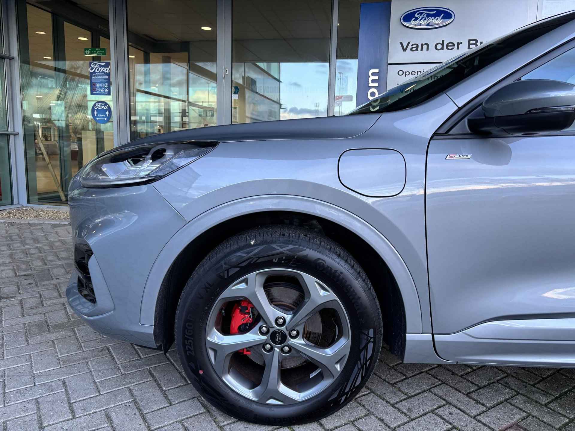 Ford Kuga 2.5 PHEV ST-Line X - 2/34