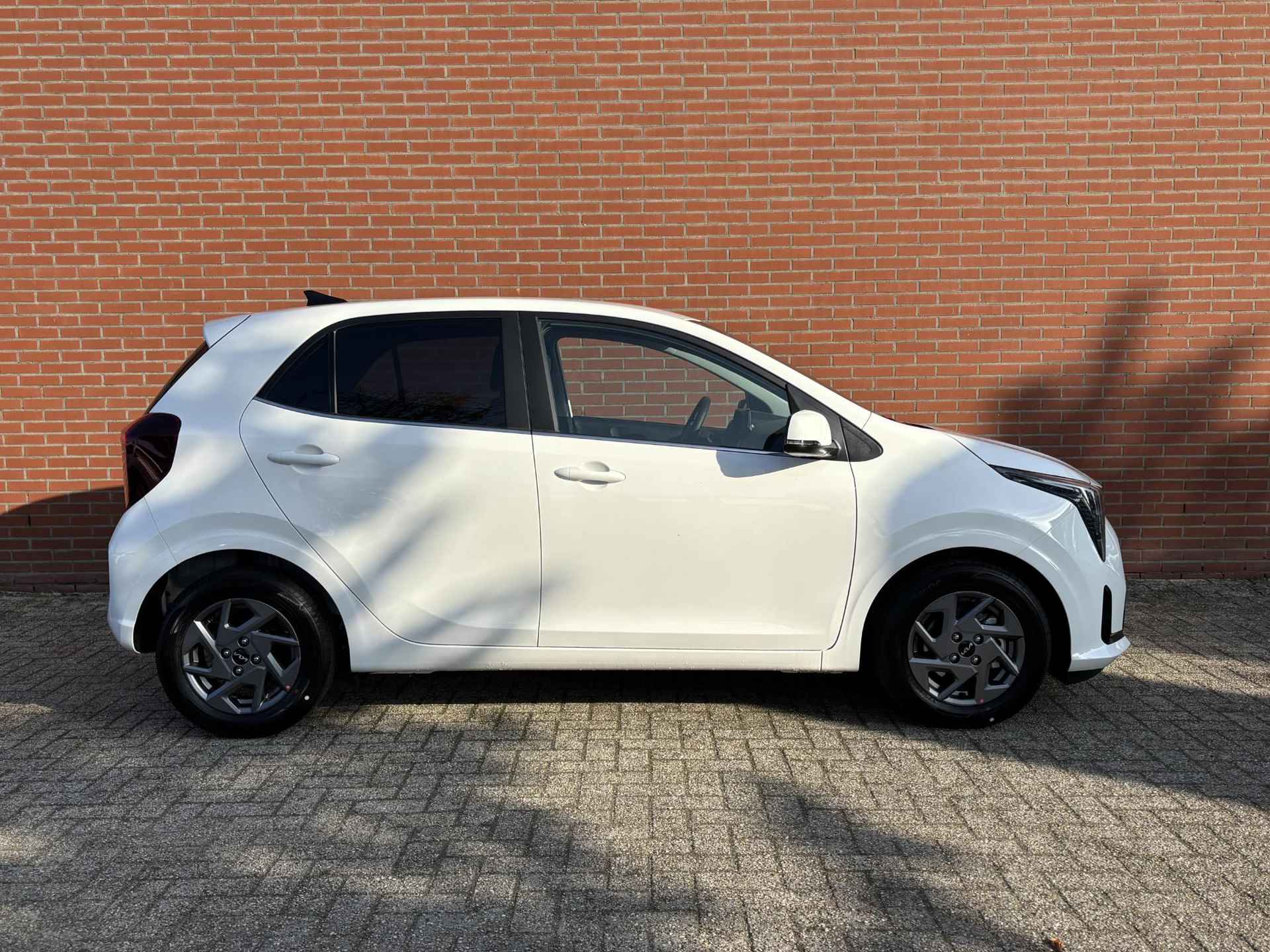 Kia Picanto 1.0 DPI DynamicPlusLine | €750,- korting | Nieuw te bestellen | Facelift uitvoering - 18/29