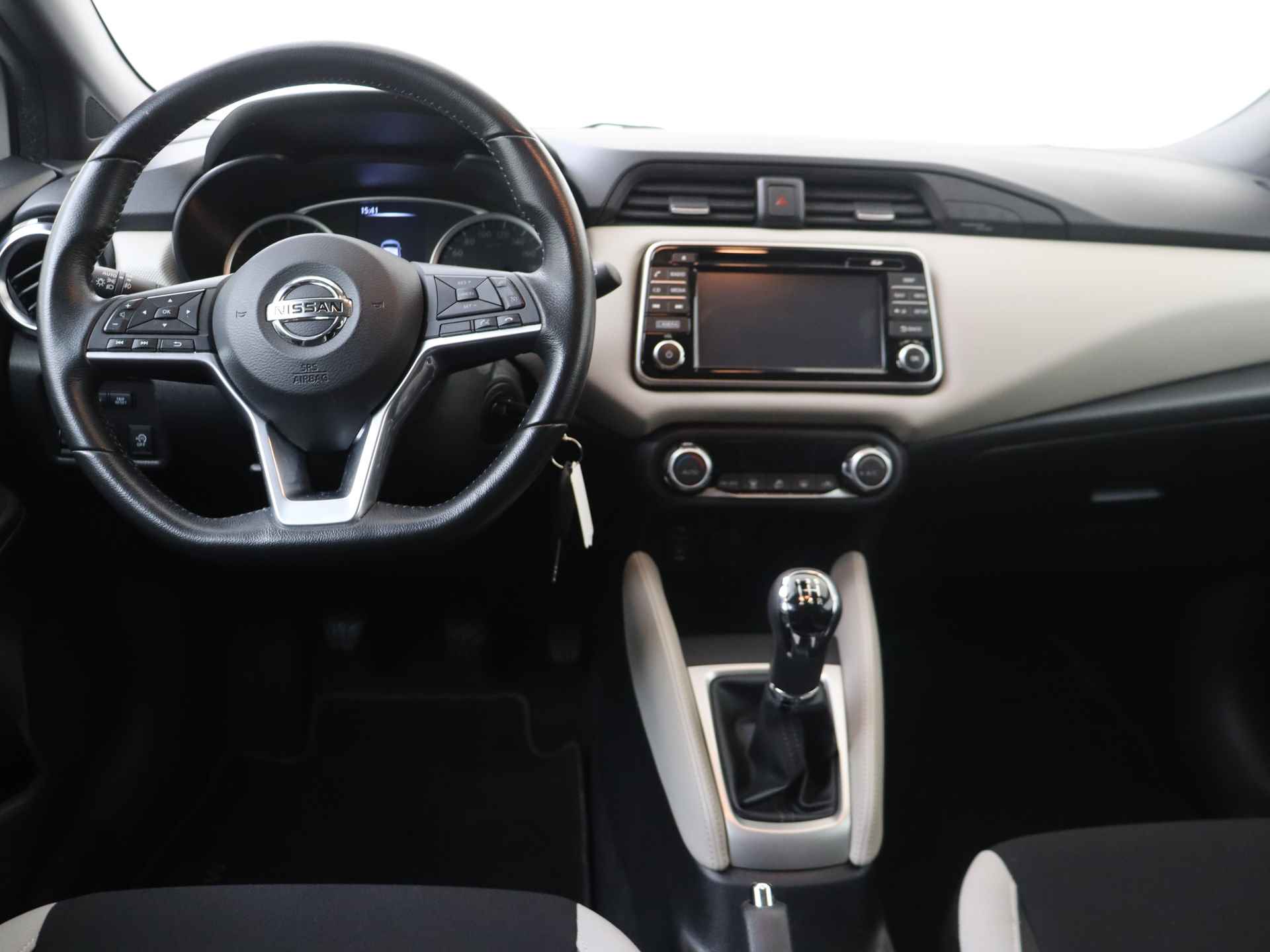 Nissan Micra 0.9 IG-T N-Connecta 5 deurs | Navigatie | Climate Control | Achteruit rij Camera - 6/30