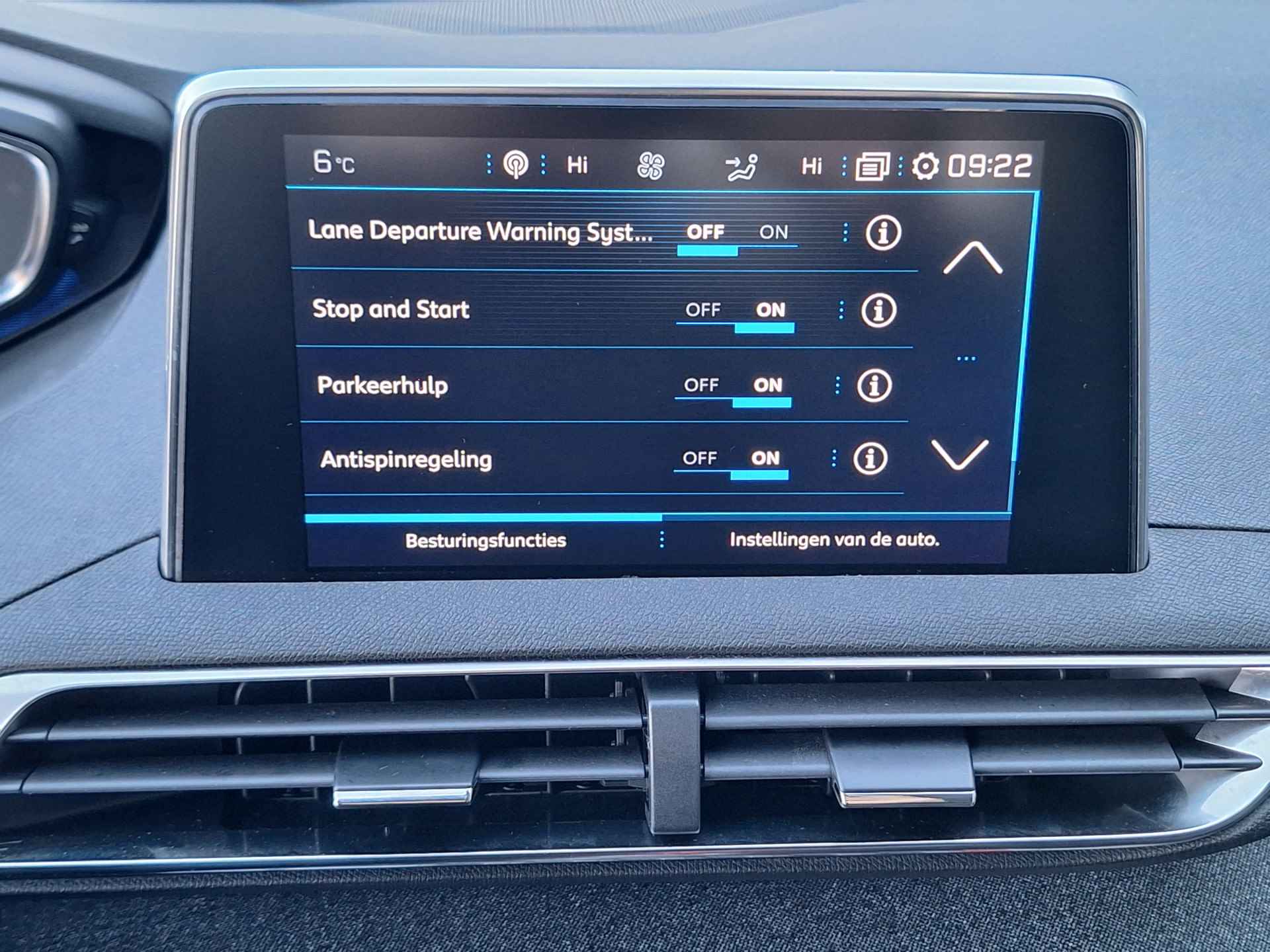 Peugeot 3008 1.2 PureTech Blue Lease Premium Avantage | Automaat | Camera | Navigatie | Apple Carplay en Android Auto | Parelmoer Lak | Keyless Entry-Start- Achterklepbediening !! - 25/47