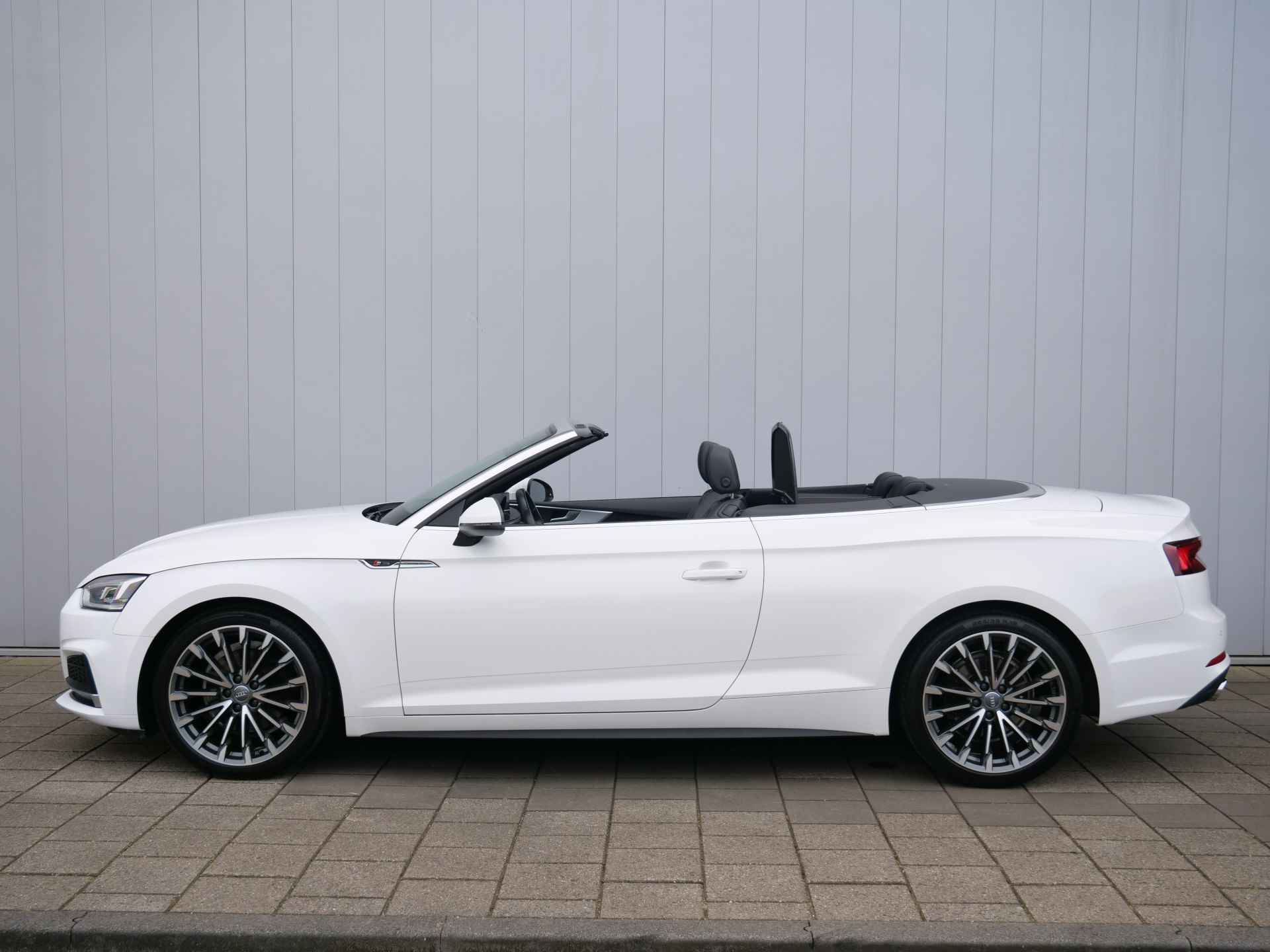 Audi A5 Cabriolet 2.0 TFSI MHEV 191pk Design Pro Line Plus S-Line Automaat Windscherm / Keyless / Navigatie - 5/44