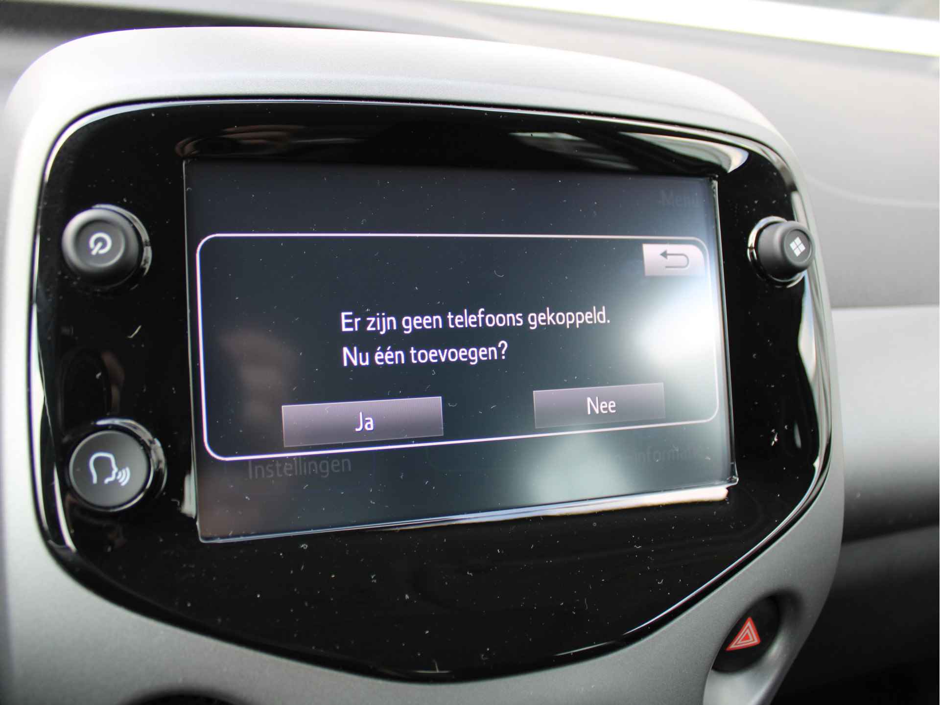 Toyota Aygo 1.0 VVT-i X-Play Limited Cabrio /LED/Elek. Schuifdak/Achteruitrijcamera/Elek. ramen/Apple carplay/AIRCO/15'LM/CV/NAP! 1e eig! - 13/43