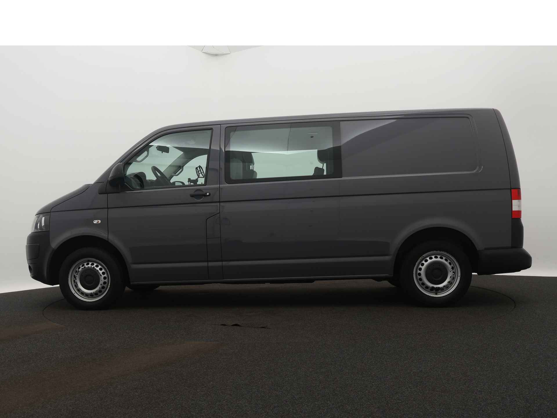 Volkswagen Transporter 2.0 TDI L2H1 DC Trendline Direct leverbaar! Zelfrij situatie - 4/31