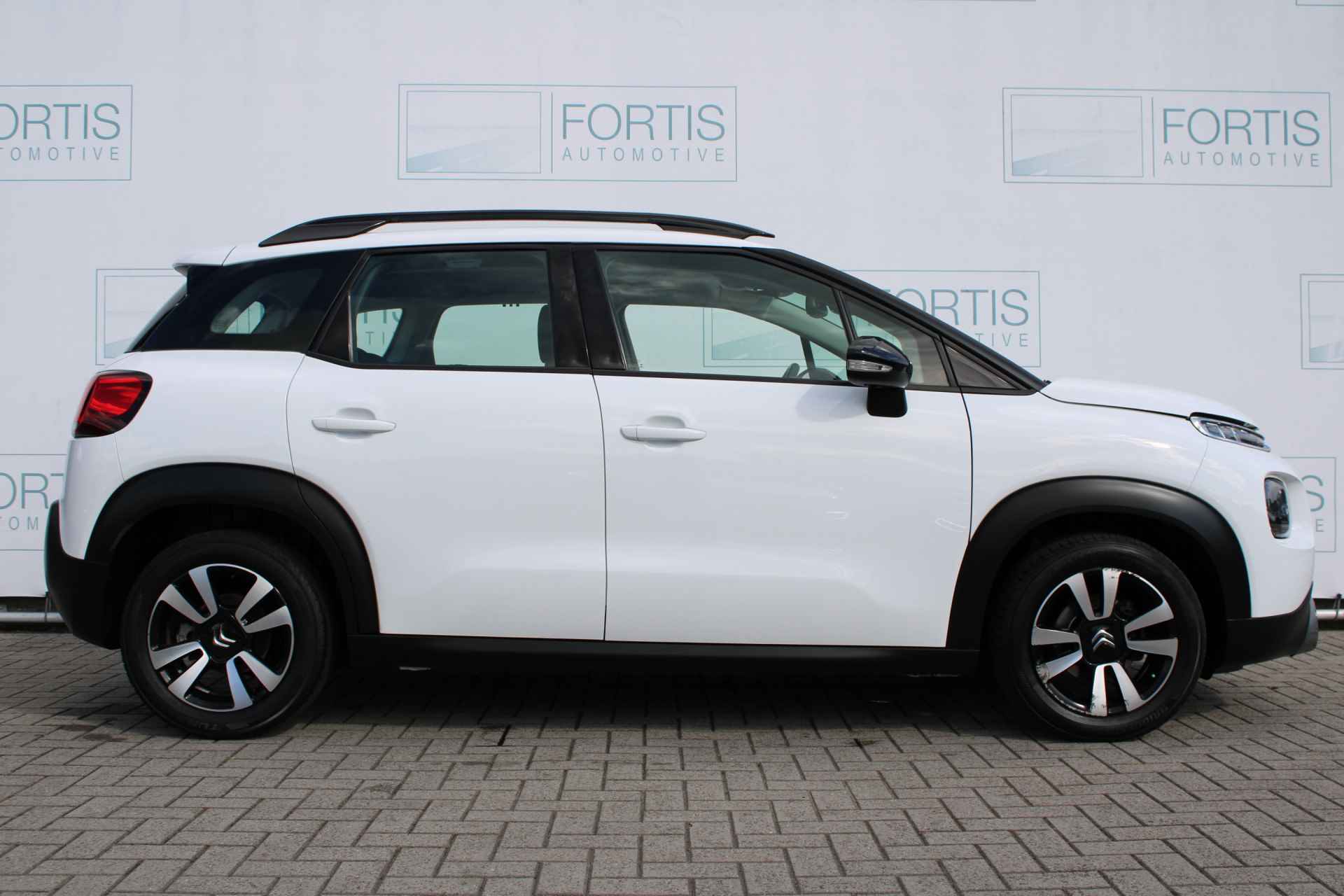 Citroën C3 Aircross 1.2 PureTech Feel NL AUTO | CARPLAY | NAVI | - 10/23