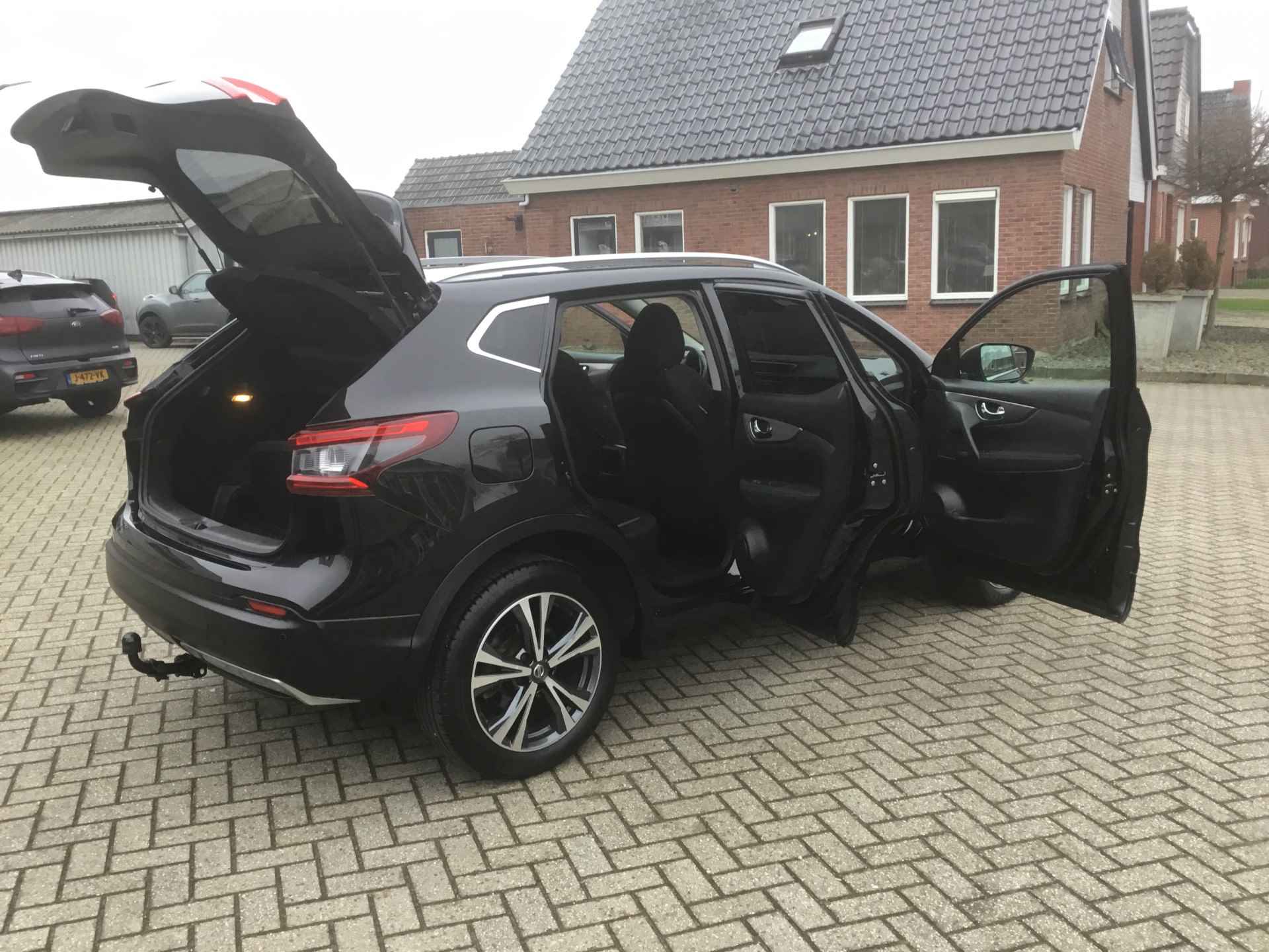 Nissan QASHQAI 1.2 DIG-T 117 N-Connecta+Design Pack Automaat - 30/35