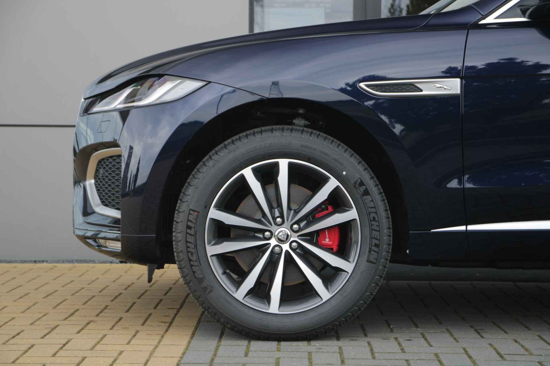 Jaguar F-Pace 2.0 P400e PHEV R-Dynamic S - 12/34