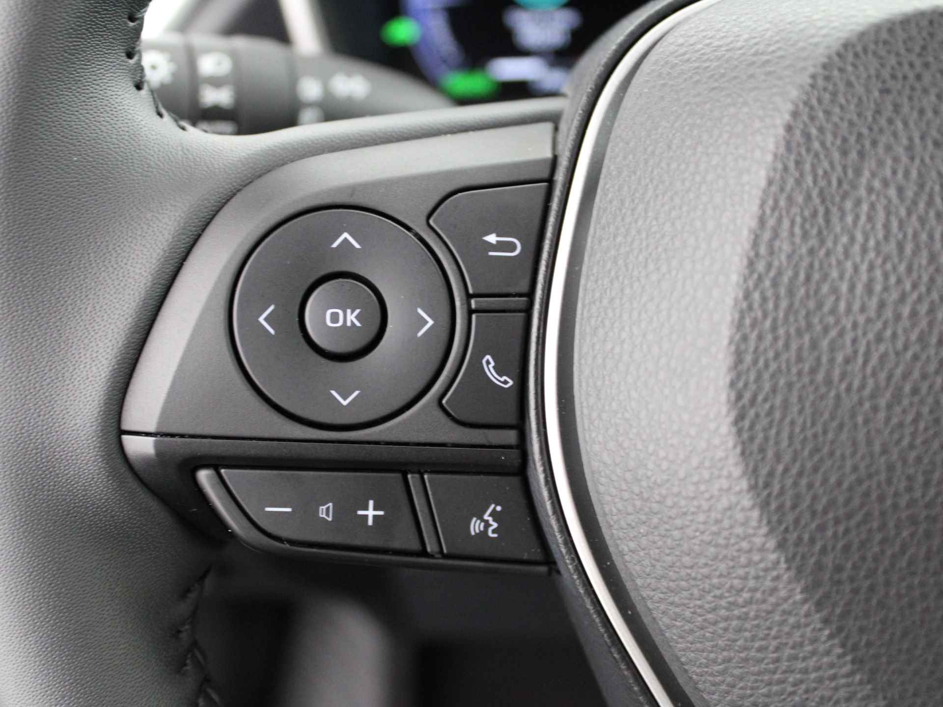 Toyota Corolla Cross 2.0 High Power Hybrid First Edition | Navigatie | Stoelverwarming | Parkeercamera | - 15/43