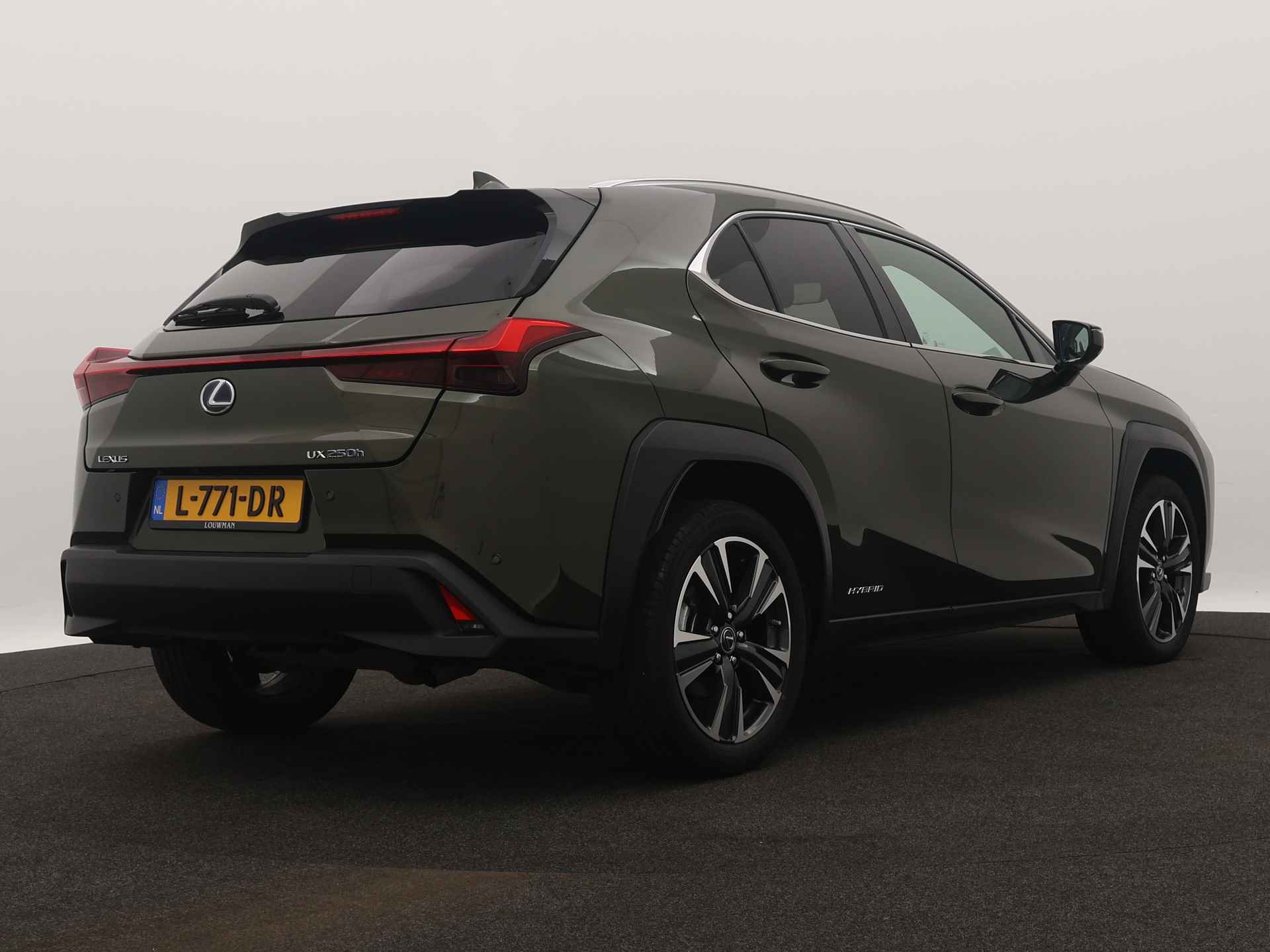 Lexus UX 250h Preference Line | Navigatie | Camera | LM velgen | Parkeersensoren | - 3/45