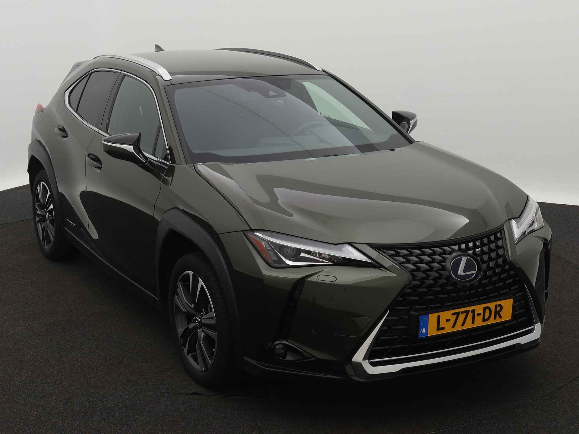 Lexus UX 250h Preference Line | Navigatie | Camera | LM velgen | Parkeersensoren | - 29/45