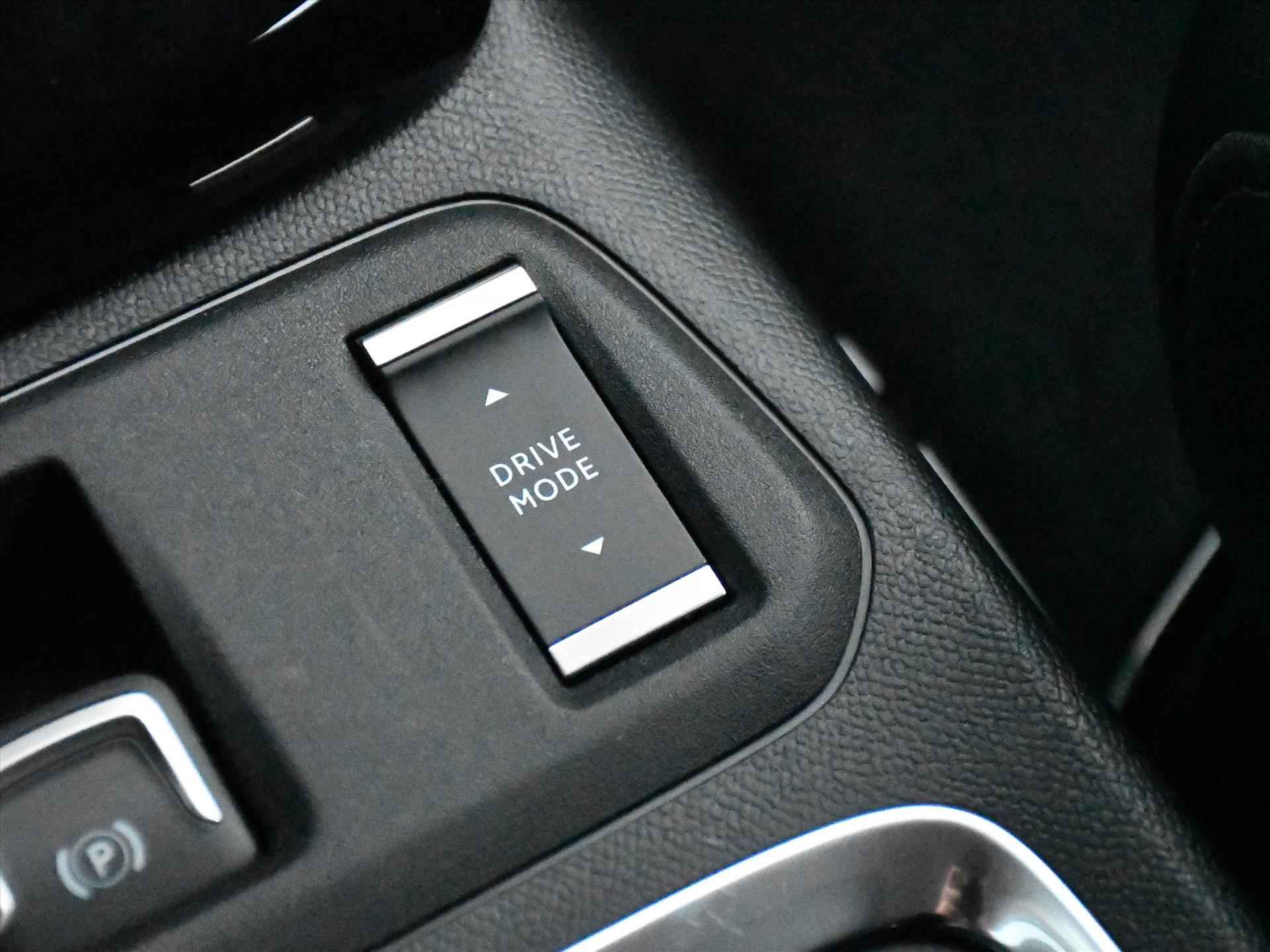 Opel Corsa Electric Elegance 50kWh 136pk Automaat PDC + CAM. | CRUISE.C | DAB | NAVI | APPLE-CARPLAY | 16''LM | USB - 24/33