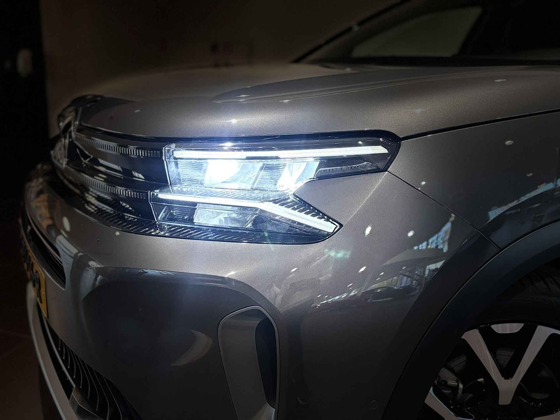 Citroën C5 Aircross SUV Shine Pack 1.6 PHEV Hybrid 225pk ë-EAT8 AUTOMAAT | TWO-TONE! | SCHUIF/KANTELDAK | 360° CAMERA | NAVI | LEDER | STOELVERW. | ADAPTIVE CRUISE | KEYLESS ENTRY | DAB+ - 4/78