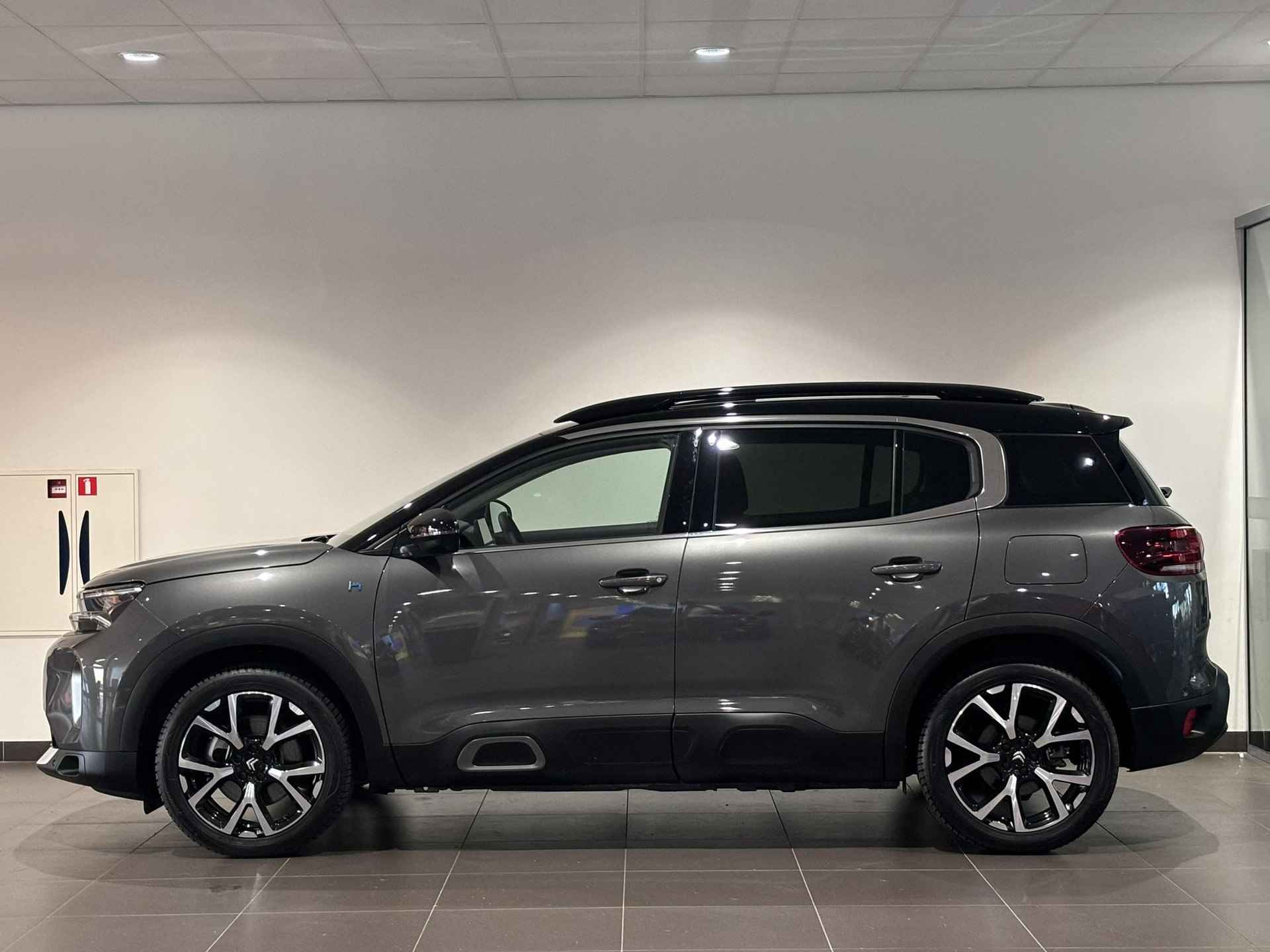 Citroën C5 Aircross SUV Shine Pack 1.6 PHEV Hybrid 225pk ë-EAT8 AUTOMAAT | TWO-TONE! | SCHUIF/KANTELDAK | 360° CAMERA | NAVI | LEDER | STOELVERW. | ADAPTIVE CRUISE | KEYLESS ENTRY | DAB+ - 10/78