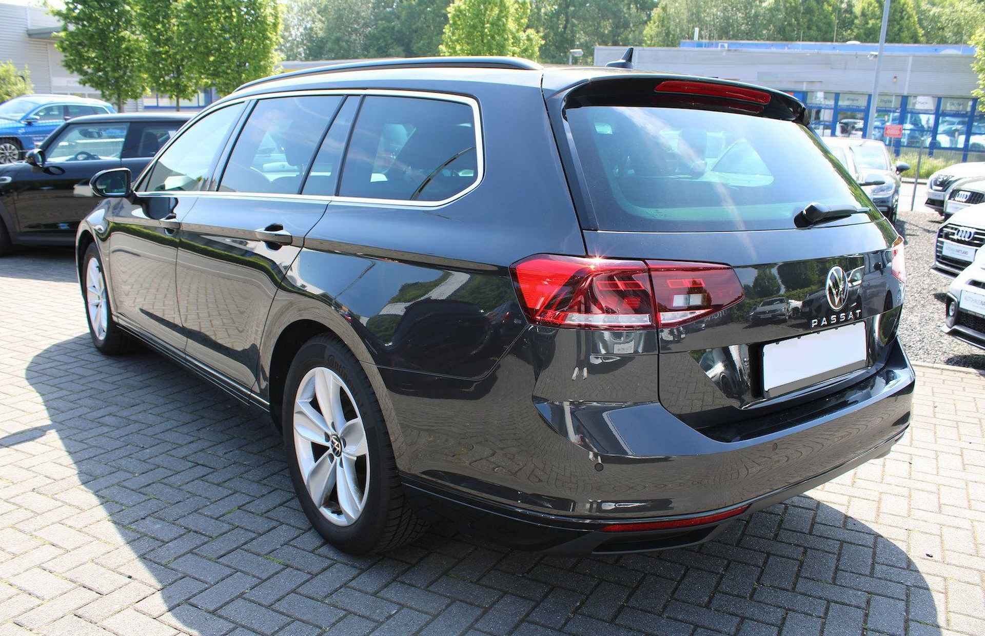 Volkswagen Passat Variant 2.0 TDI 200 PK DSG ACC Trekhaak Camera LED - 5/20