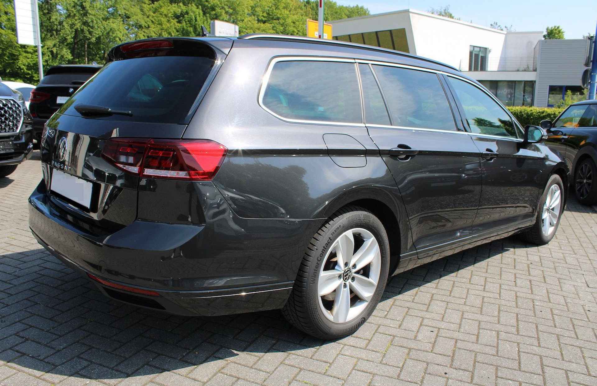 Volkswagen Passat Variant 2.0 TDI 200 PK DSG ACC Trekhaak Camera LED - 6/20