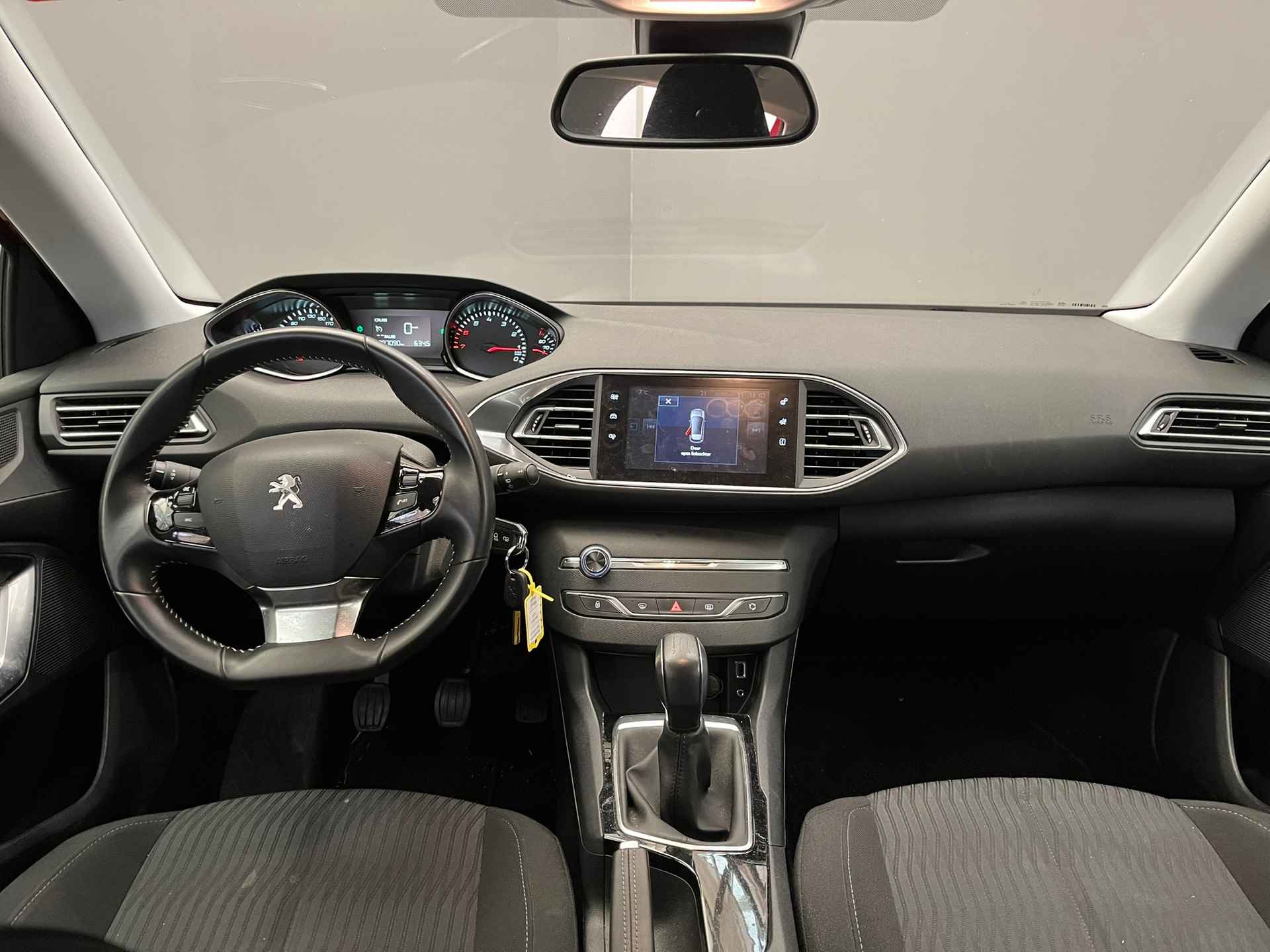 Peugeot 308 1.2 PureTech Active - 6/15