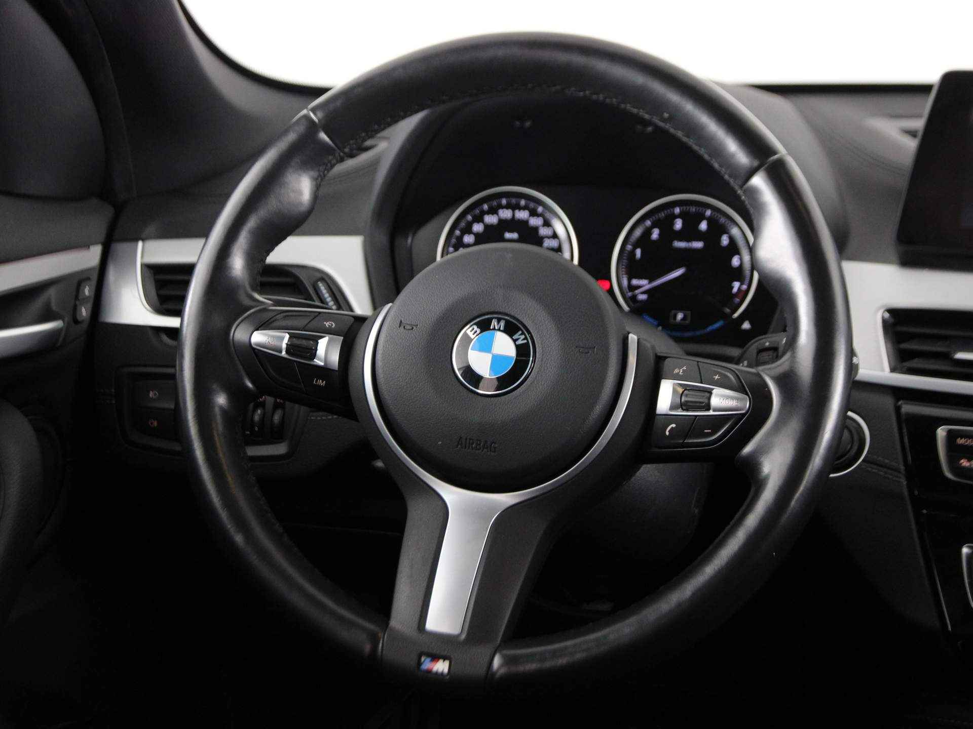 BMW X1 xDrive25e High Executive M-Sport - 3/24