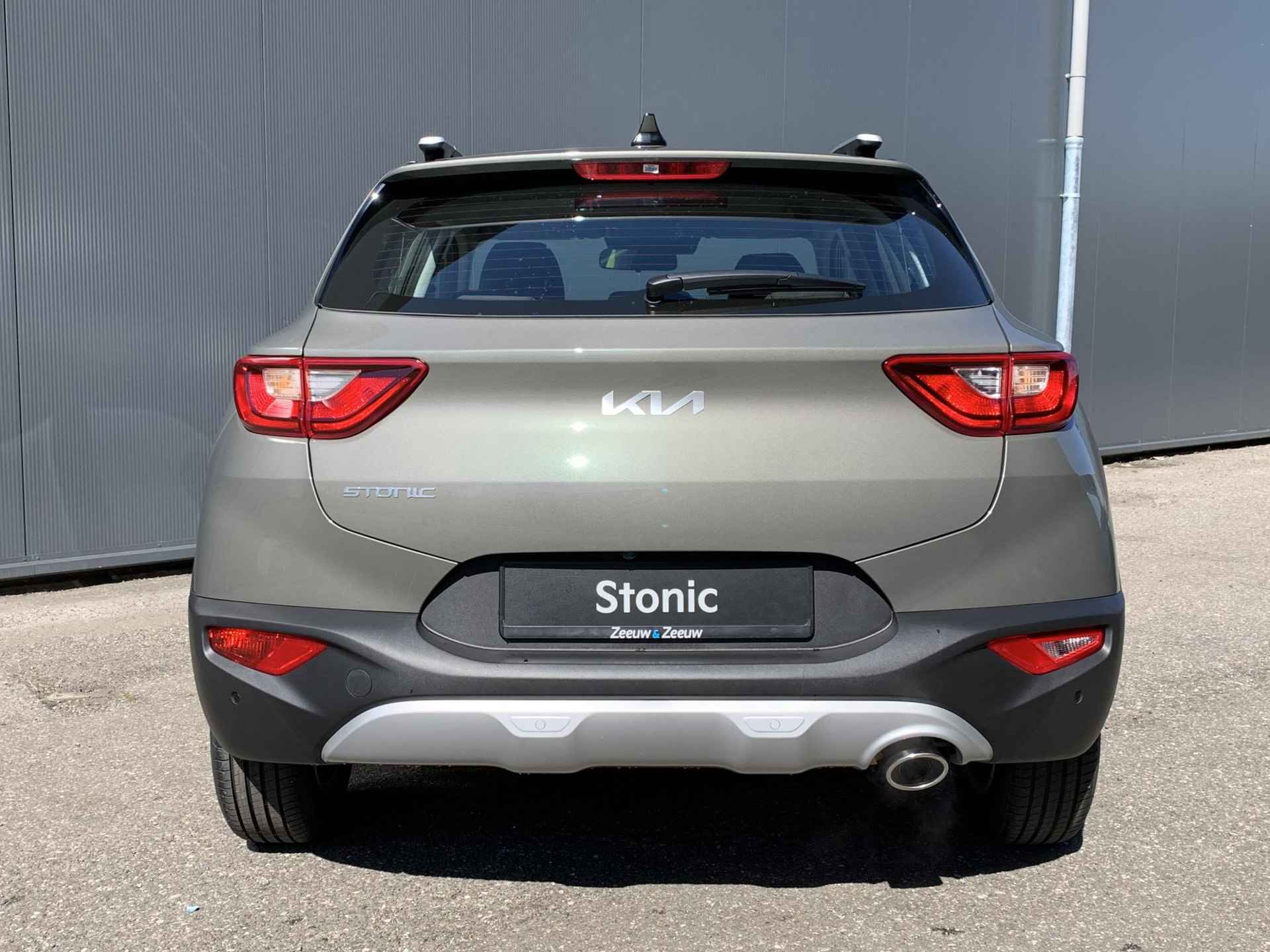 Kia Stonic 1.0i MHEV DynamicLine PRIVATE LEASE NU VANAF 364.- PER MAAND | Navigation Pack | Bluetooth | Camera | Climate & (adaptieve) cruise control |  Metallic lak | Fabrieksgarantie | NAP - 6/38