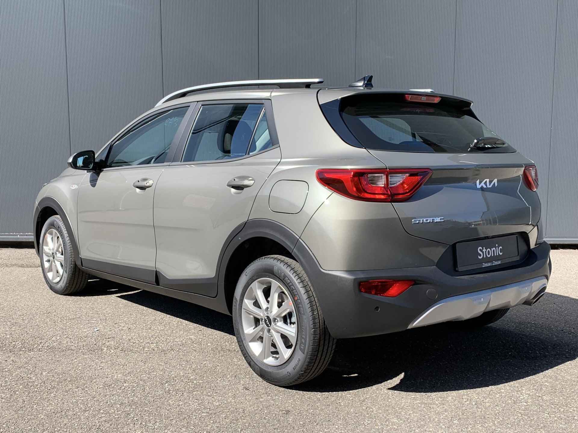 Kia Stonic 1.0i MHEV DynamicLine PRIVATE LEASE NU VANAF 364.- PER MAAND | Navigation Pack | Bluetooth | Camera | Climate & (adaptieve) cruise control |  Metallic lak | Fabrieksgarantie | NAP - 7/38