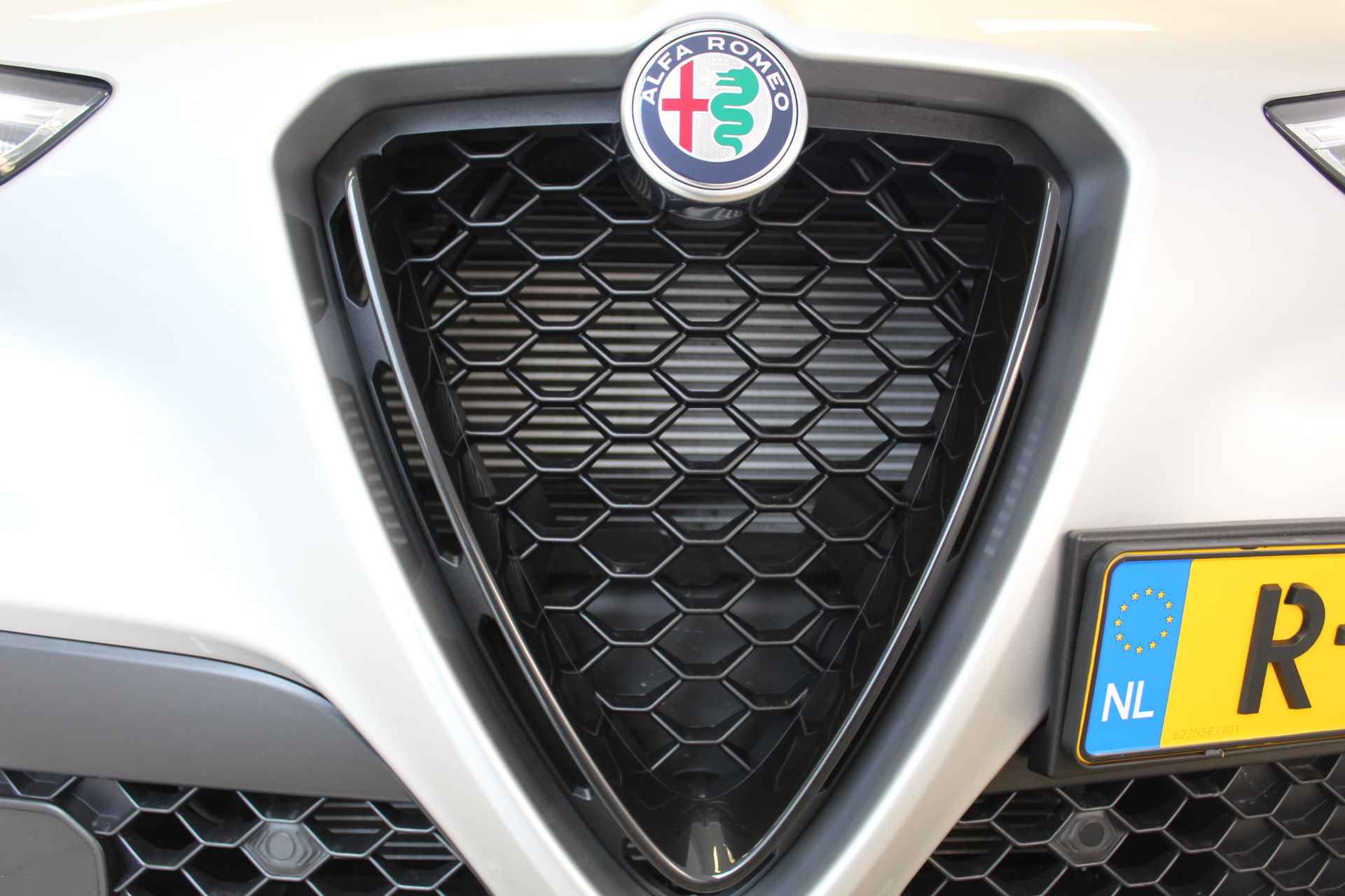 Alfa Romeo Stelvio 2.0T 280PK AWD Veloce Leder | Geheugen | Harman Kardon | Adaptief | Blind-spot - 10/63