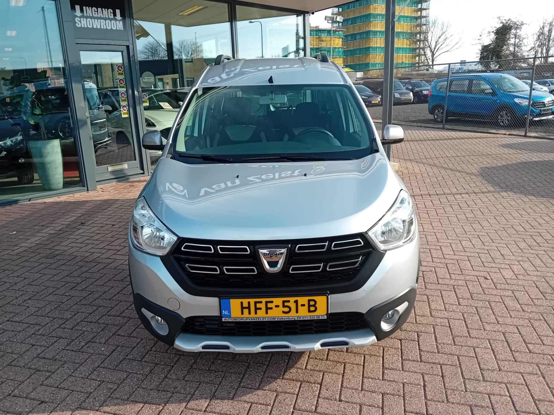 Dacia Dokker 1.3 TCe Stepway, Airco, Multimediasysteem, Bluetooth, Navigatie, Stoelverwarming, Parkeersensoren, Camera, Cruise control, Elekt 1e eigenaar dealer onderhouden, BOVAG - 3/29