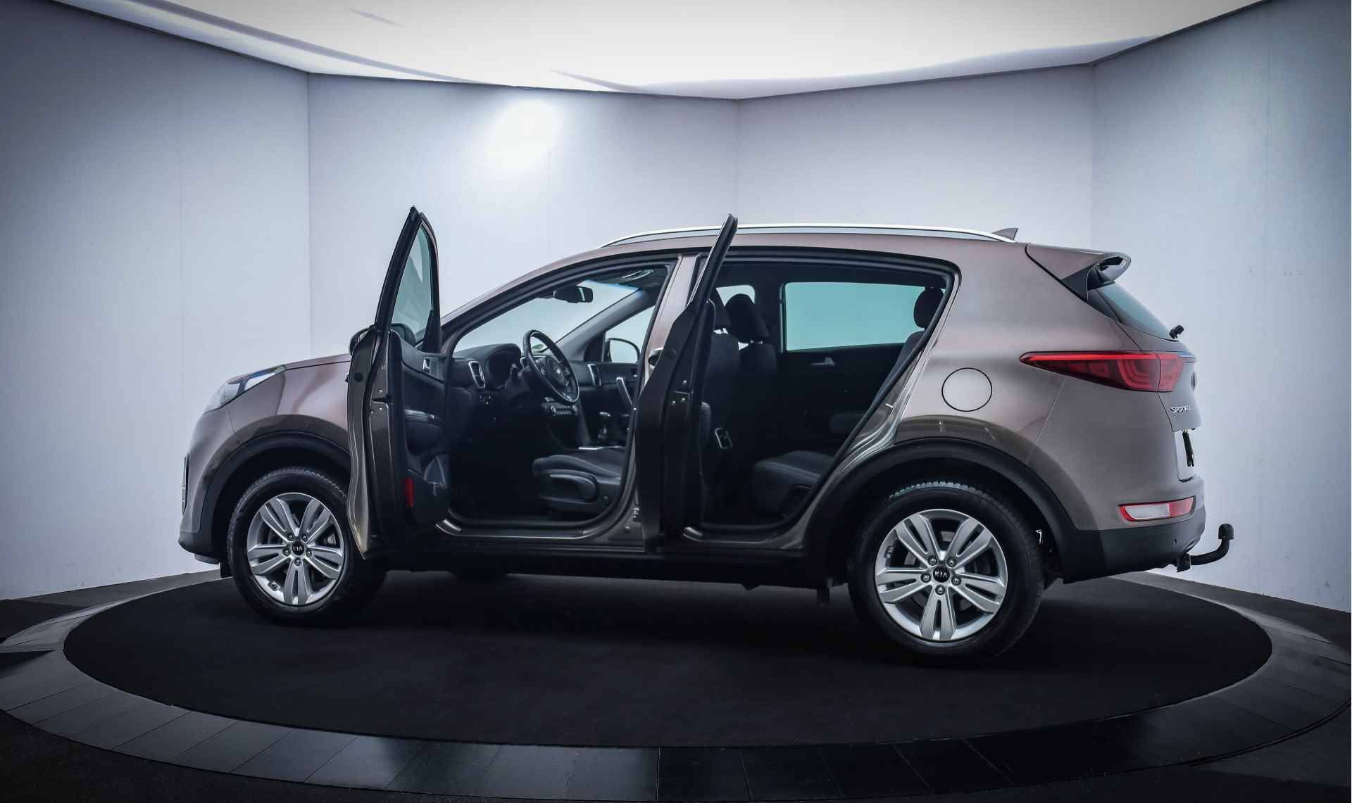 Kia Sportage 1.6GDI DYNAMIC Line XENON/CAMERA/NAVI/CARPLAY/TREKHAAK/DEALER.ONDERHOUDEN - 9/24