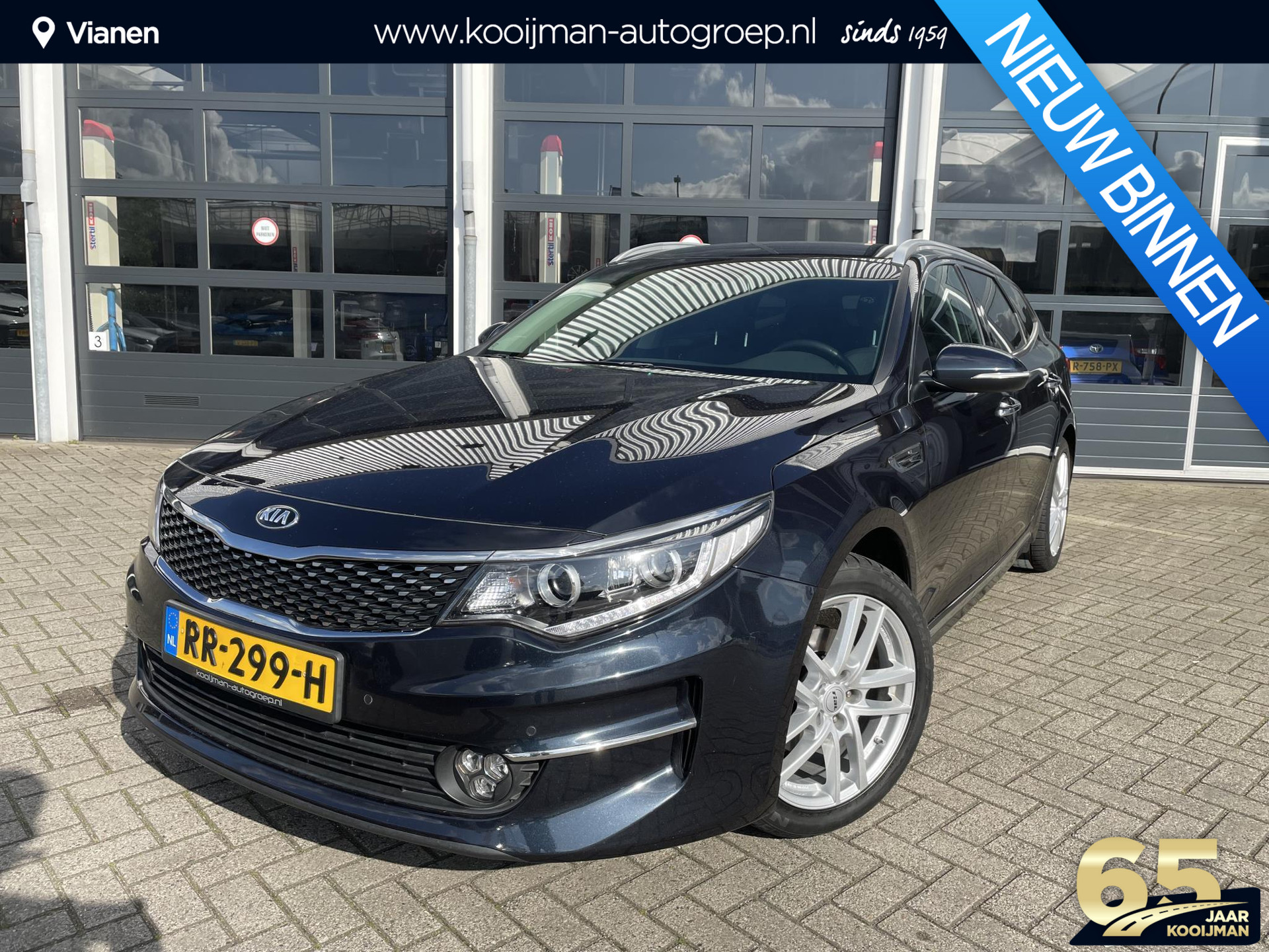 Kia Optima Sportswagon 1.7 CRDi ComfortPlusLine puur rijgenot en heel veel luxe! 600 Liter kofferruimte en automaat! Ideale gezins auto, ook zeker geschikt voor Taxi.