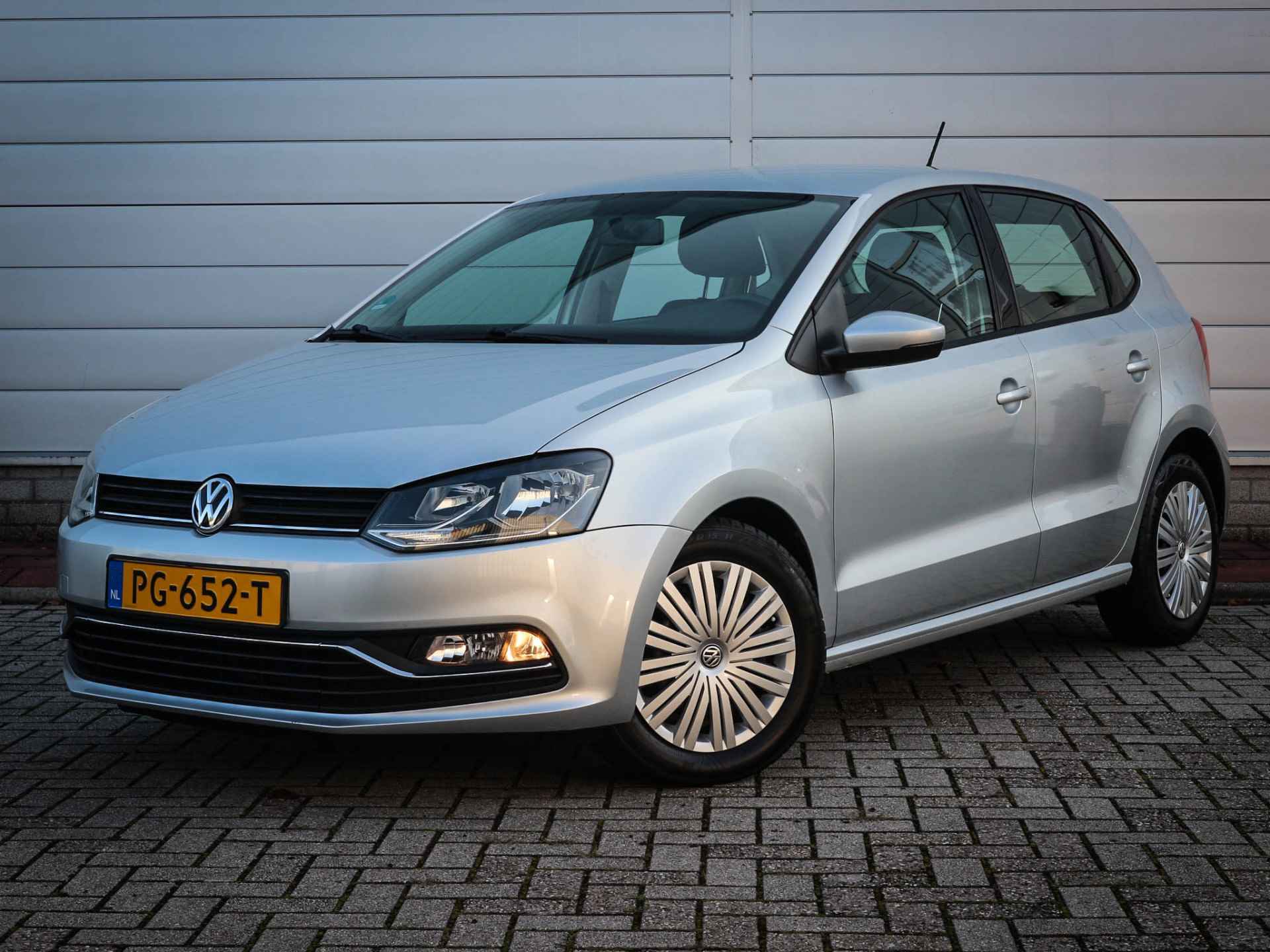 Volkswagen Polo 1.4 TDI Comfortline | Airco | Navi | Cruise | Trekhaak | - 9/47