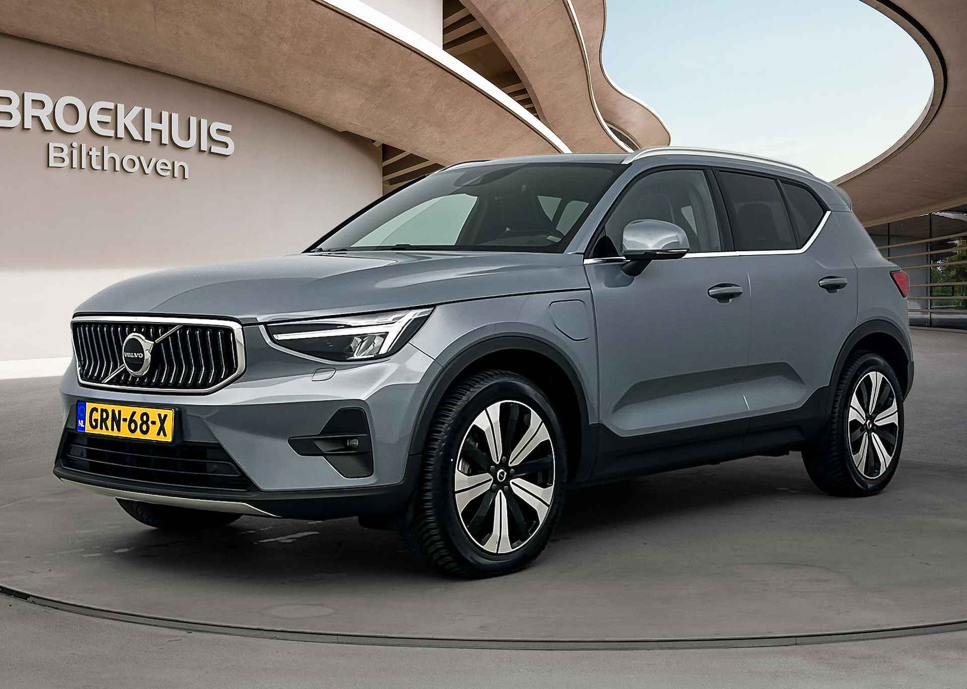 Volvo XC40 T4 Recharge Ultimate Bright | Panoramadak | BLIS | Stoelgeheugen | PDC + Camera | H&K Audio | Stoel + Stuur verw | - 3/39