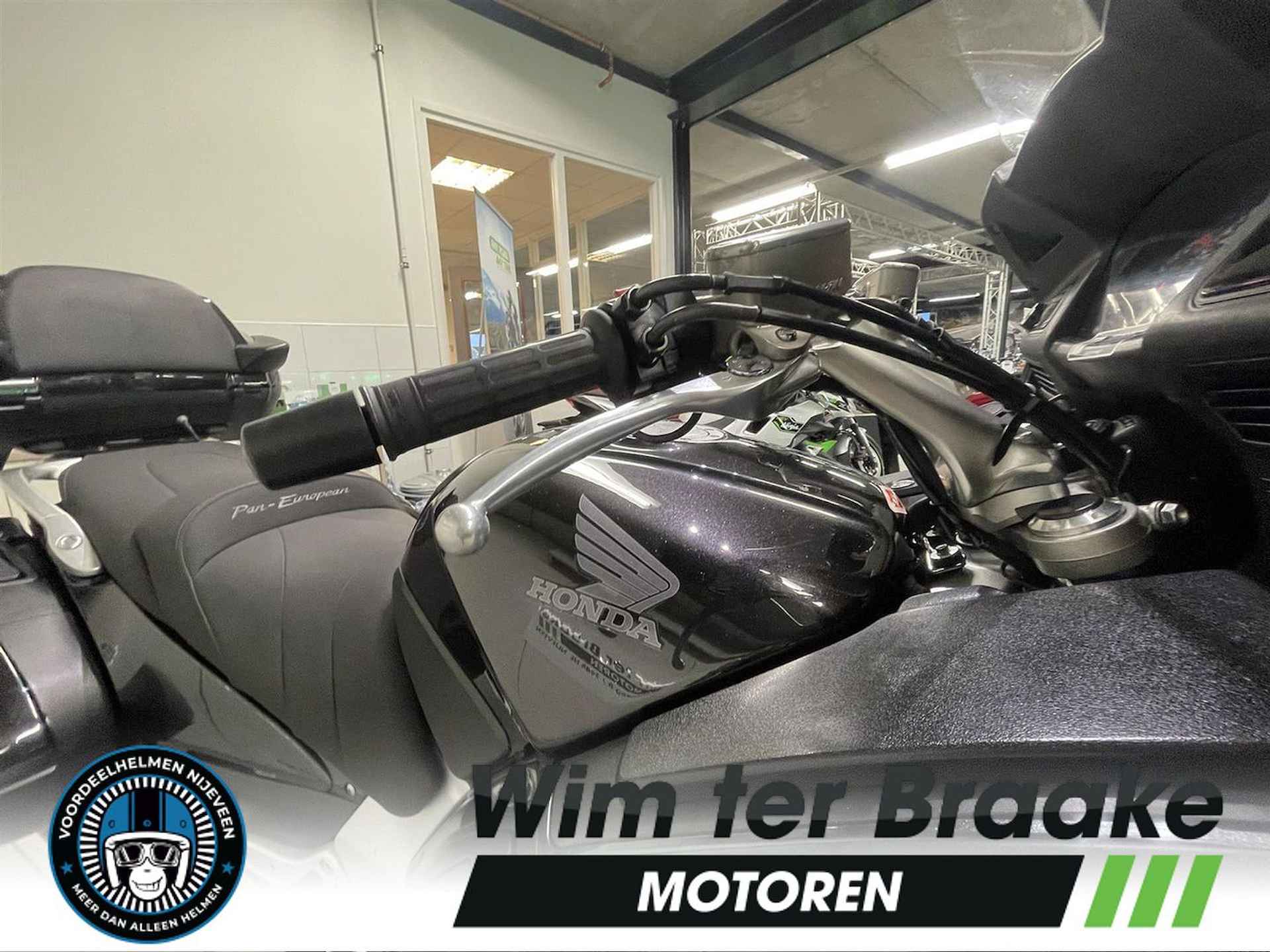 Honda ST 1300 Pn. Eur. ABS - 2009 - 21/25