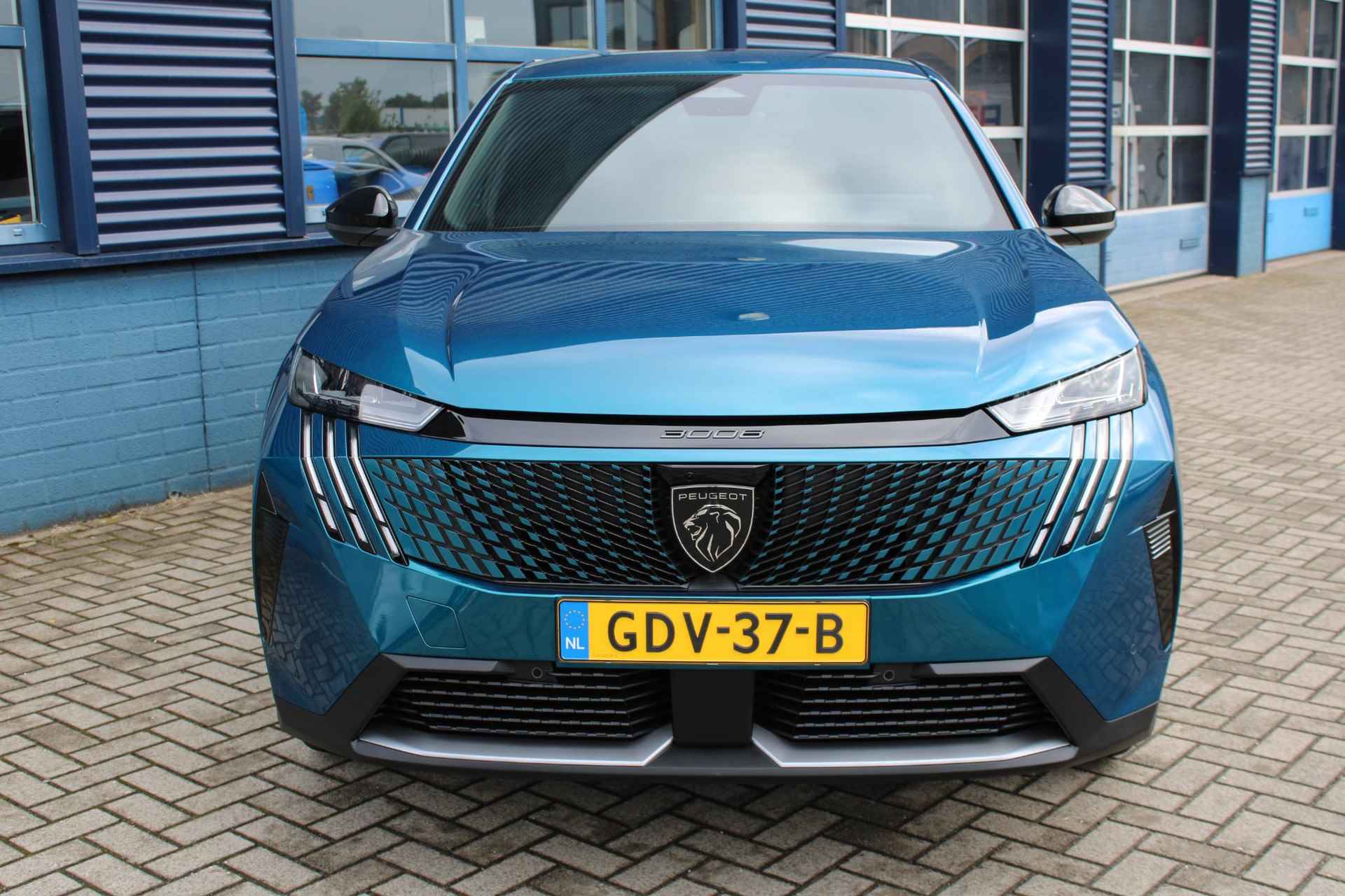 Peugeot 3008 1.2 Hybrid 136 Allure Demo vraag naar km stand - 3/31