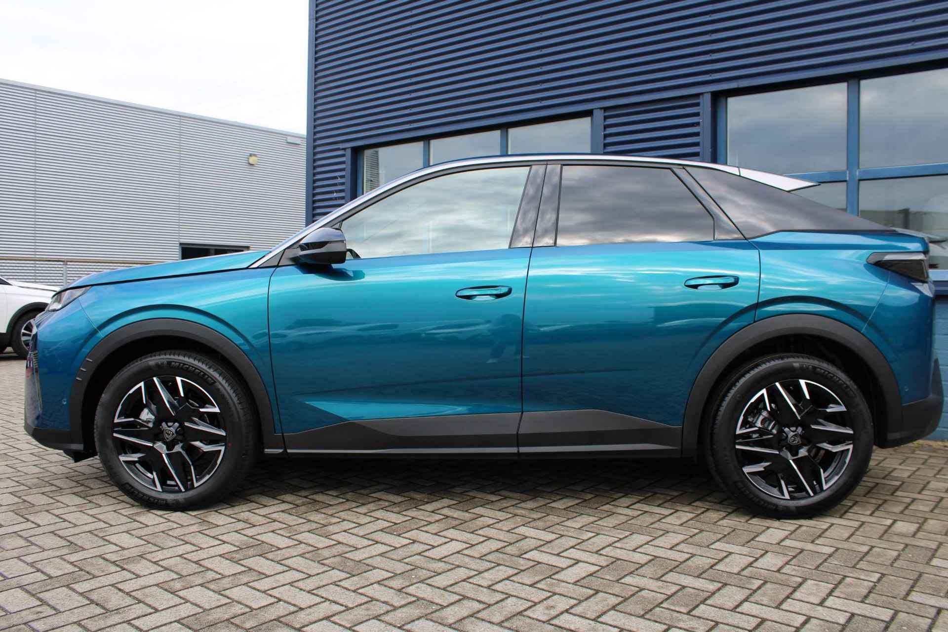 Peugeot 3008 1.2 Hybrid 136 Allure Demo vraag naar km stand - 4/31