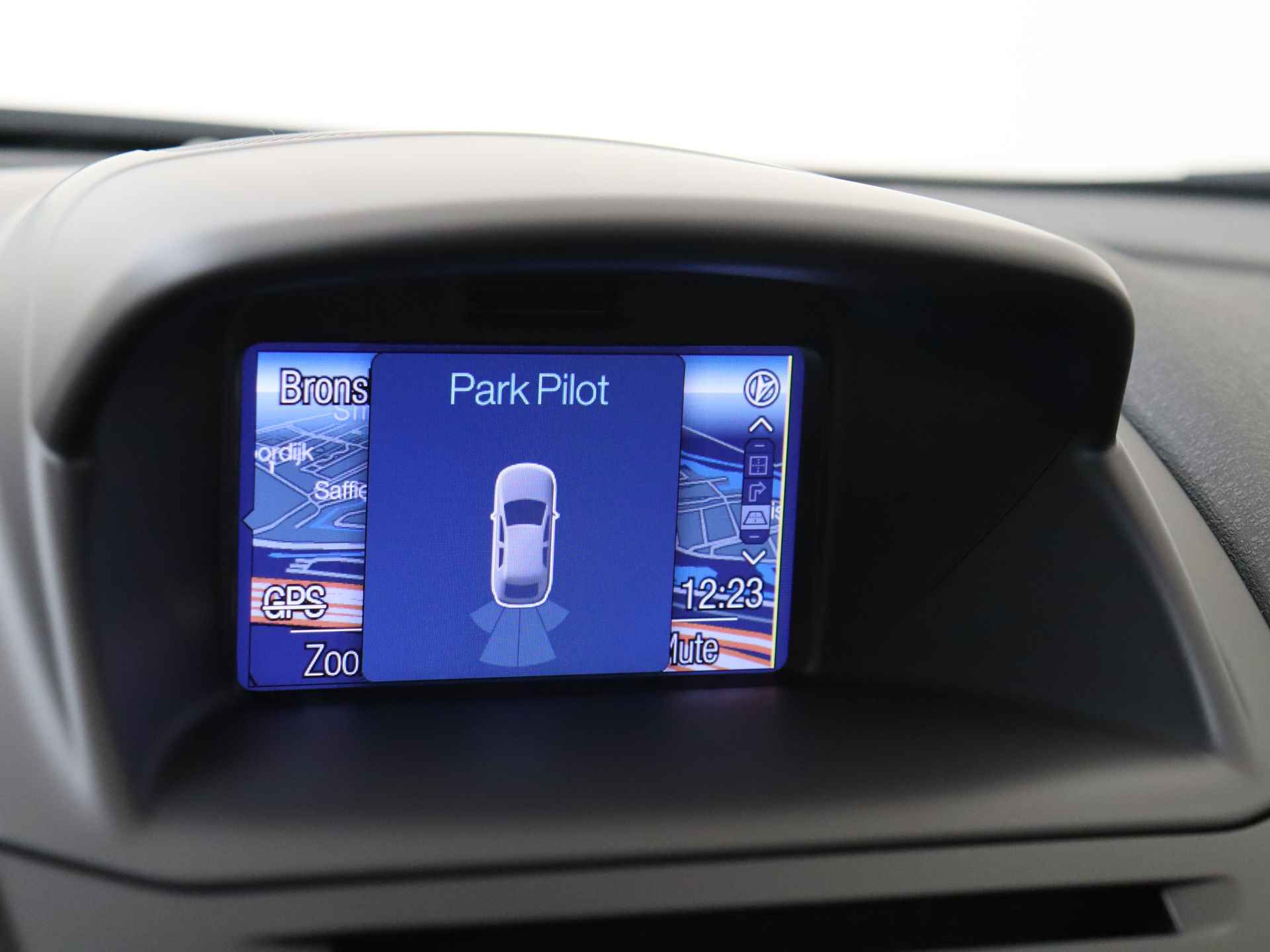 Ford Fiesta 1.0 EcoBoost ST Line | Navigatie | Parkeerhulp | Climate-en cruise control | Voorruit verwarming | - 11/41