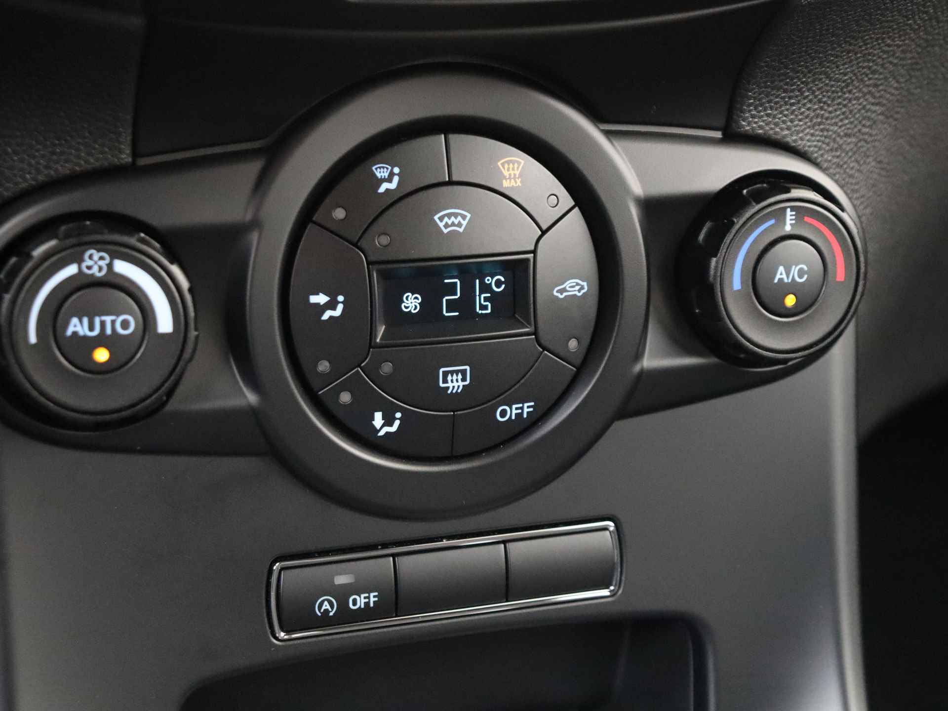 Ford Fiesta 1.0 EcoBoost ST Line | Navigatie | Parkeerhulp | Climate-en cruise control | Voorruit verwarming | - 14/41