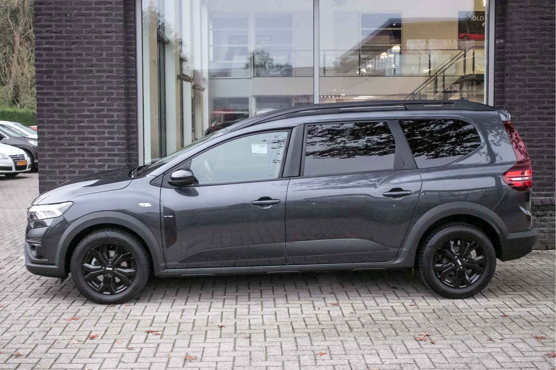 Dacia Jogger 1.0 TCe 110 Extreme 7p. - All-in rijklrprs | 7 persoons uitv. | Navi | Camera - 2/42