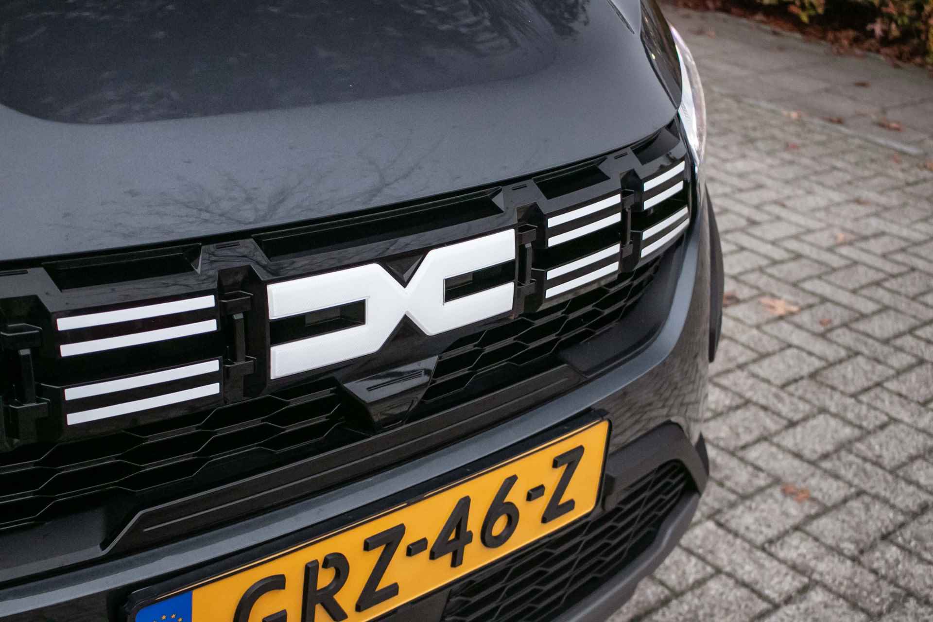 Dacia Jogger 1.0 TCe 110 Extreme 7p. - All-in rijklrprs | 7 persoons uitv. | Navi | Camera - 31/42