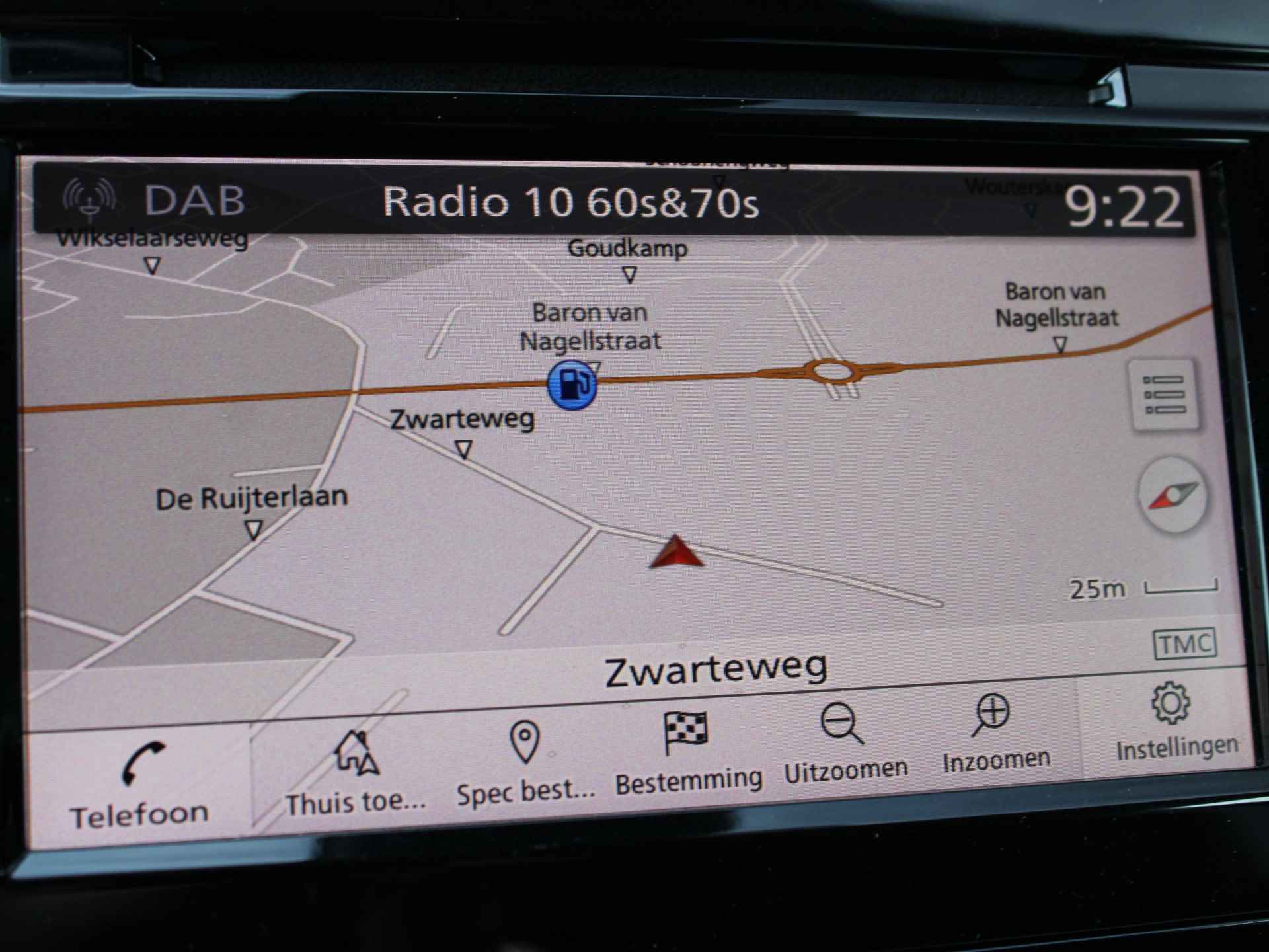 Nissan QASHQAI 1.3 DIG-T 140PK N-Connecta Design Pack Navigatie, Camera 360, Trekhaak, Panoramadak, Lichtmetalen velgen, Cruise Control - 24/52