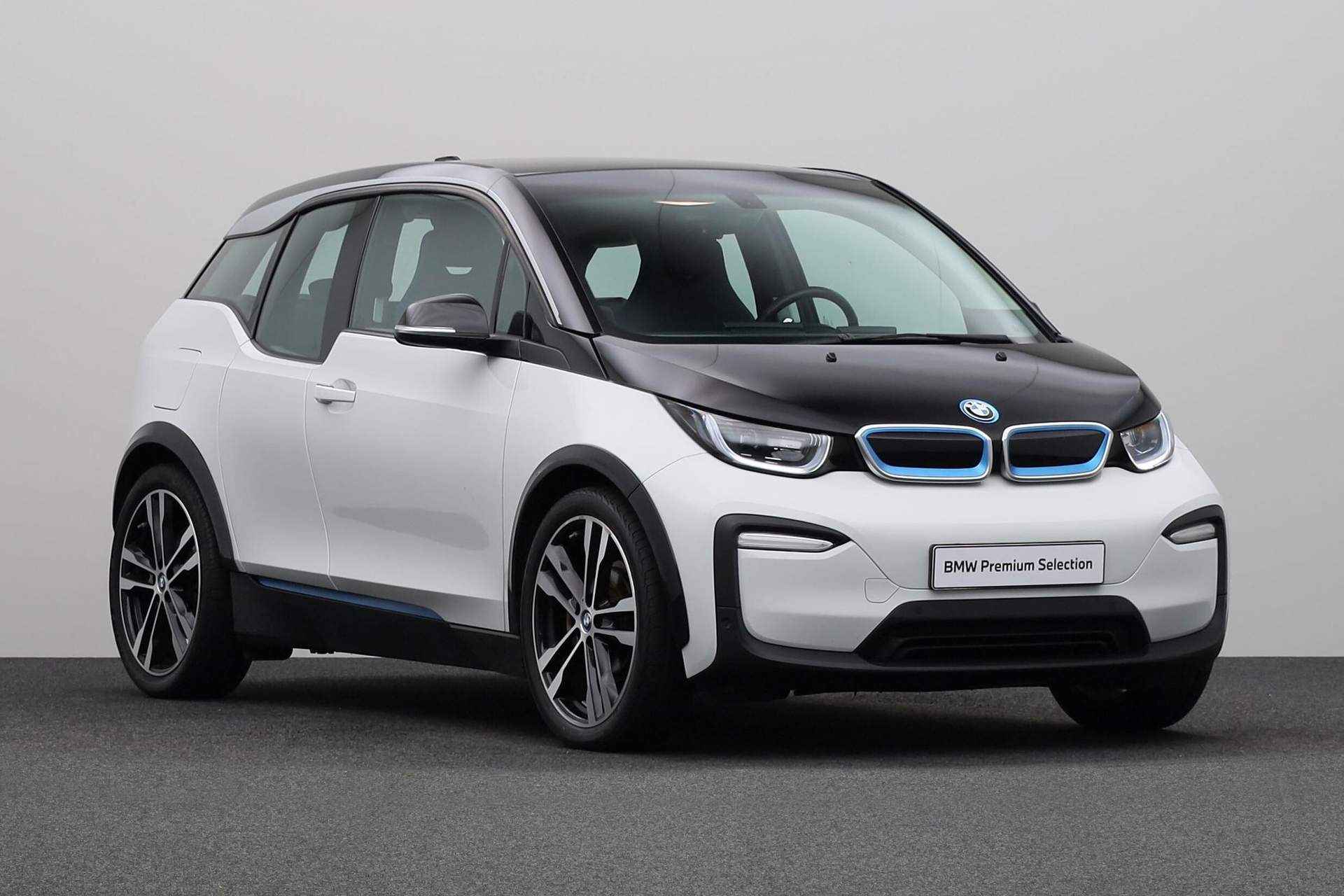 BMW i3 Basis 120Ah 42 kWh | Sportpakket | Stoelverwarming bestuurder/passagier | Warmtepomp | Snelladen wisselstroom meerfasig | PDC | Navigatiesysteem Business | - 13/25