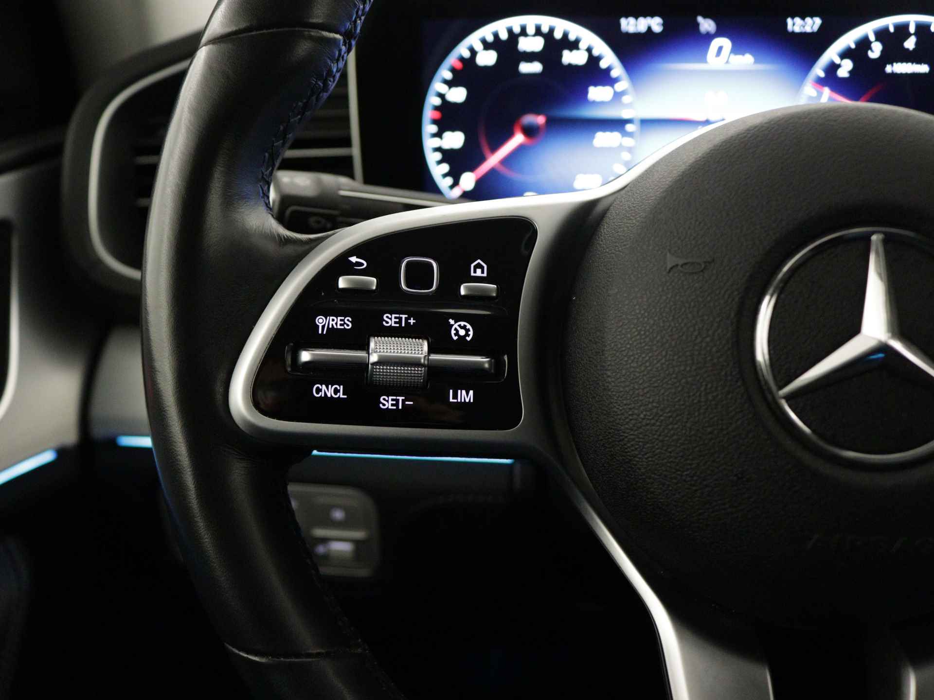 Mercedes-Benz GLE 350 e 4-MATIC AMG Nightpakket Limited 5 spaaks lichtmetalen velgen | Trekhaak | Airmatic | Treeplanken | Alarm klasse 3 |  Augmented Reality | sfeerverlichting | DAB | Parking support | inclusief 24 maanden MB Certified garantie voor europa - 22/45