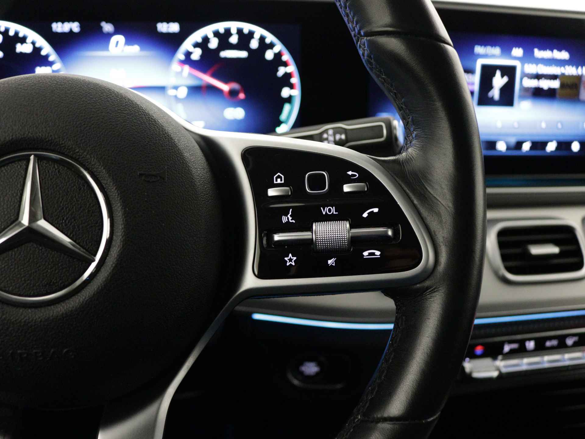 Mercedes-Benz GLE 350 e 4-MATIC AMG Nightpakket Limited 5 spaaks lichtmetalen velgen | Trekhaak | Airmatic | Treeplanken | Alarm klasse 3 |  Augmented Reality | sfeerverlichting | DAB | Parking support | inclusief 24 maanden MB Certified garantie voor europa - 23/45