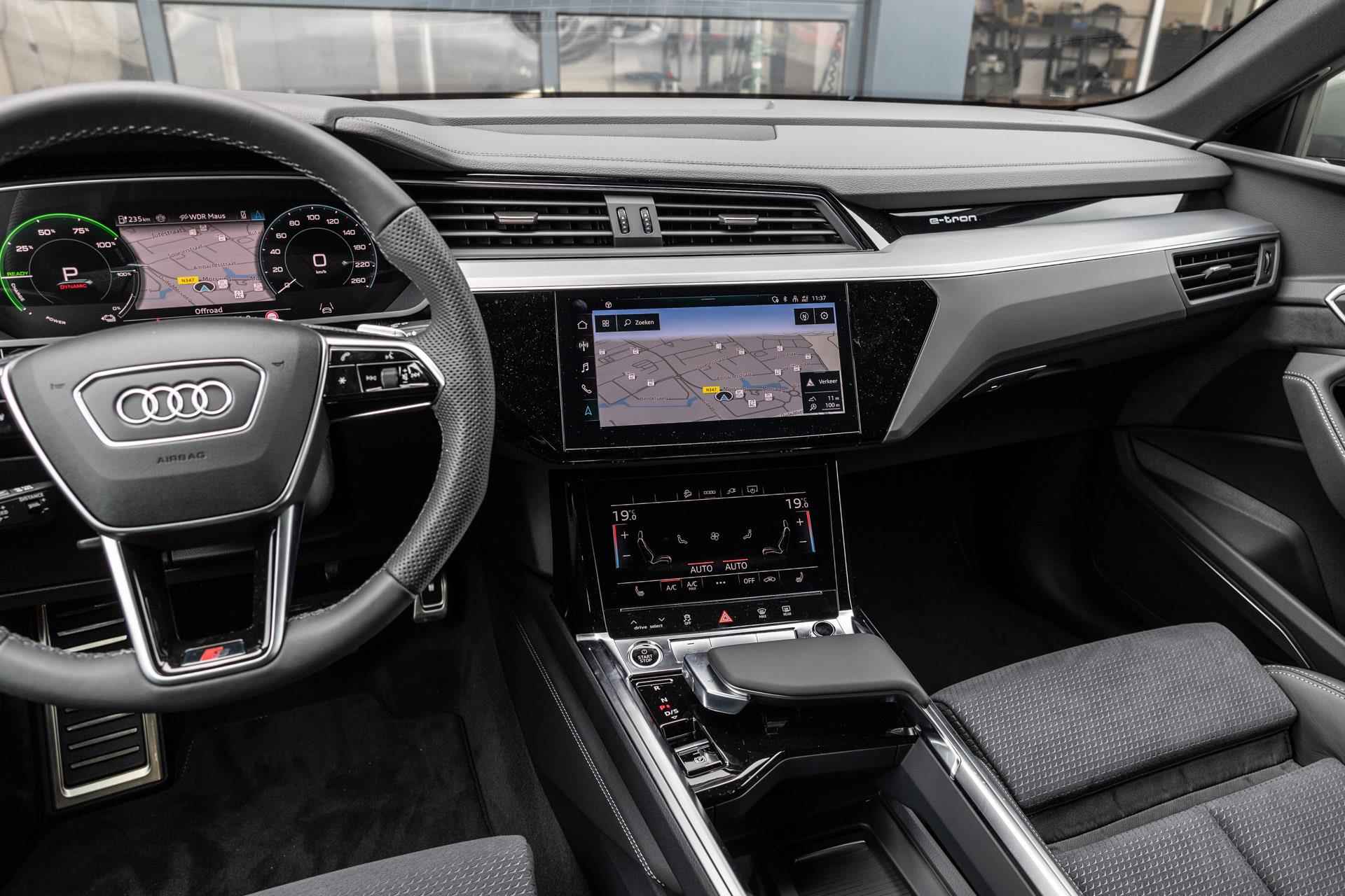 Audi Q8 e-tron 50 quattro 340pk S Edition 95 kWh | Panoramadak | B&O Sound - 28/55